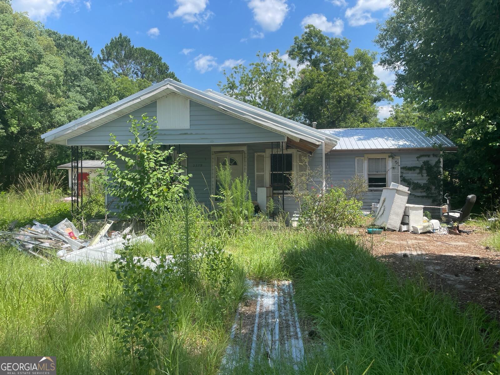 2379 Minnesota Avenue Property Photo 1