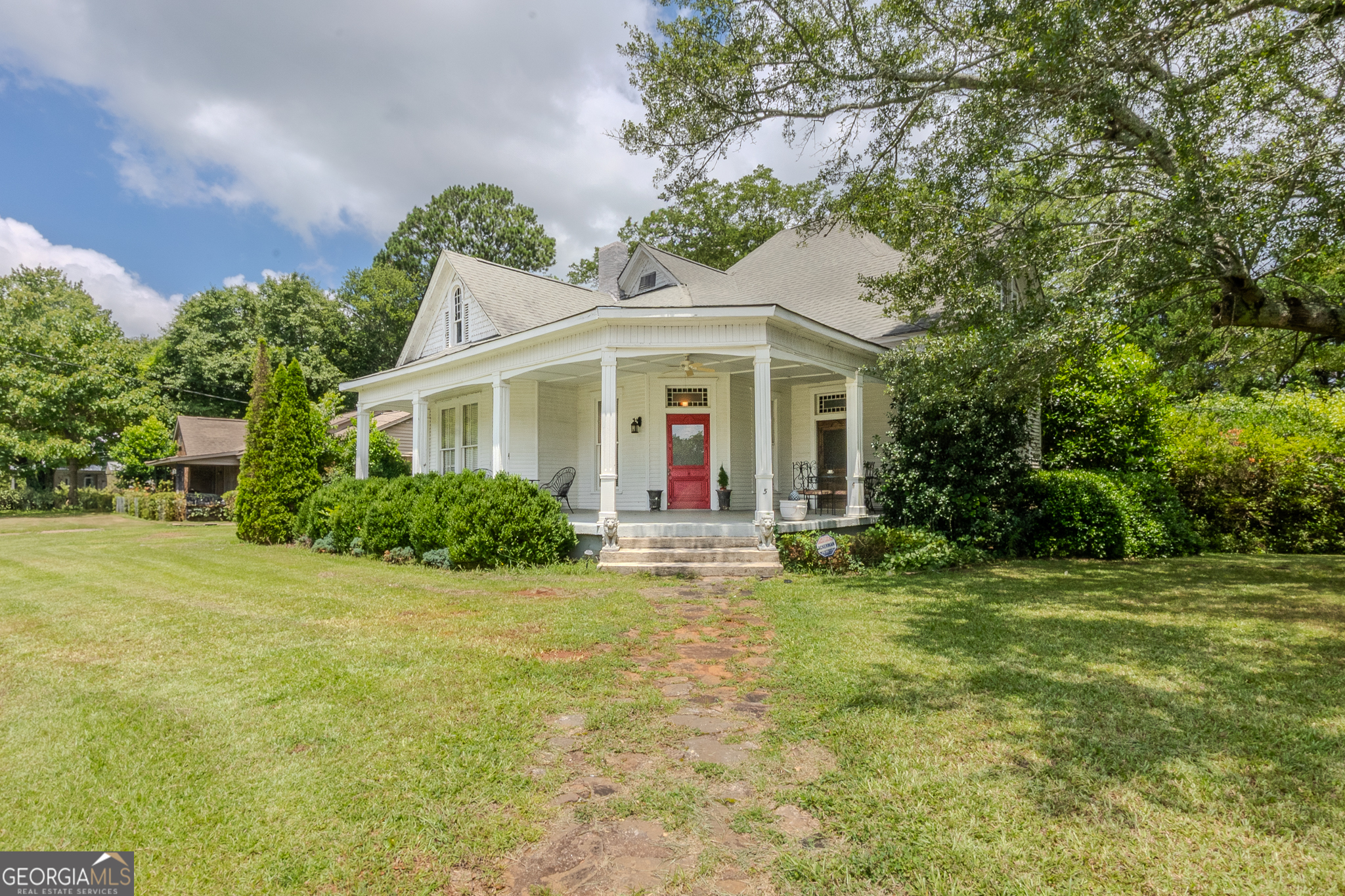 5 W Oak Street