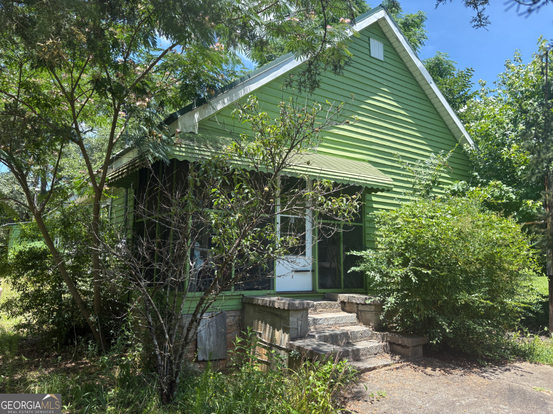 7035 Highway 72 E Property Photo 1