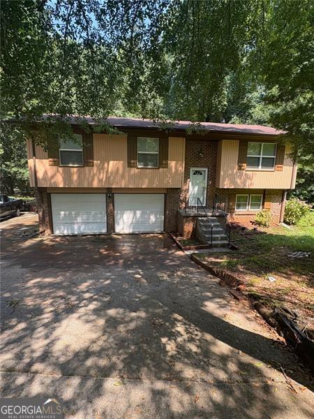 2101 Newgate Drive Property Photo 1