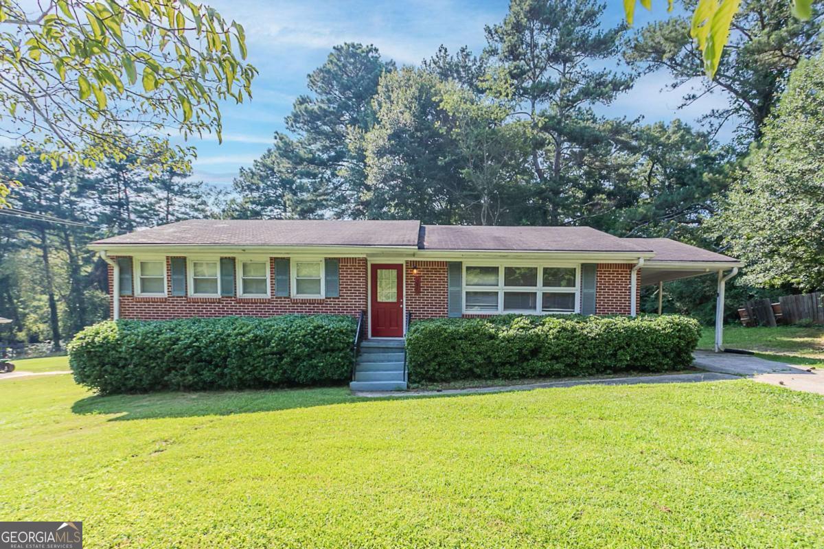 573 Allgood Road Property Photo 1