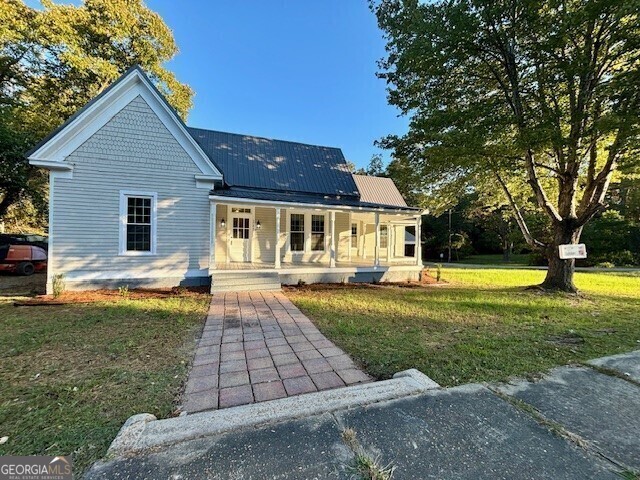 17843 Main Street Property Photo 1
