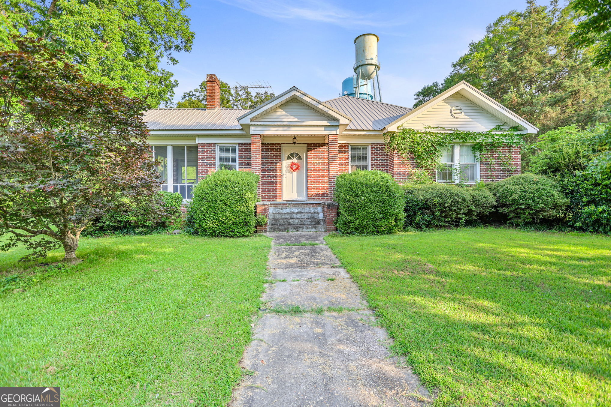 17868 Main Street Property Photo 1