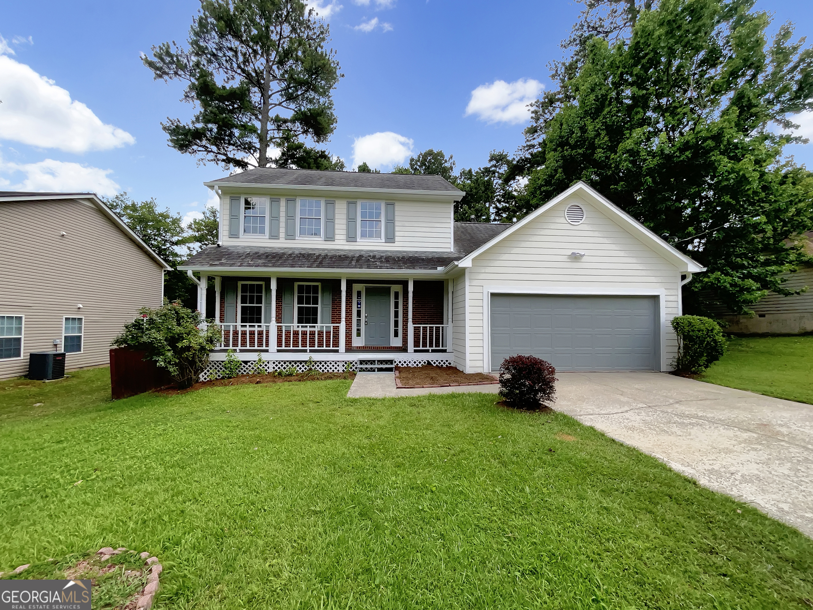 268 Heathrow Drive Property Photo 1