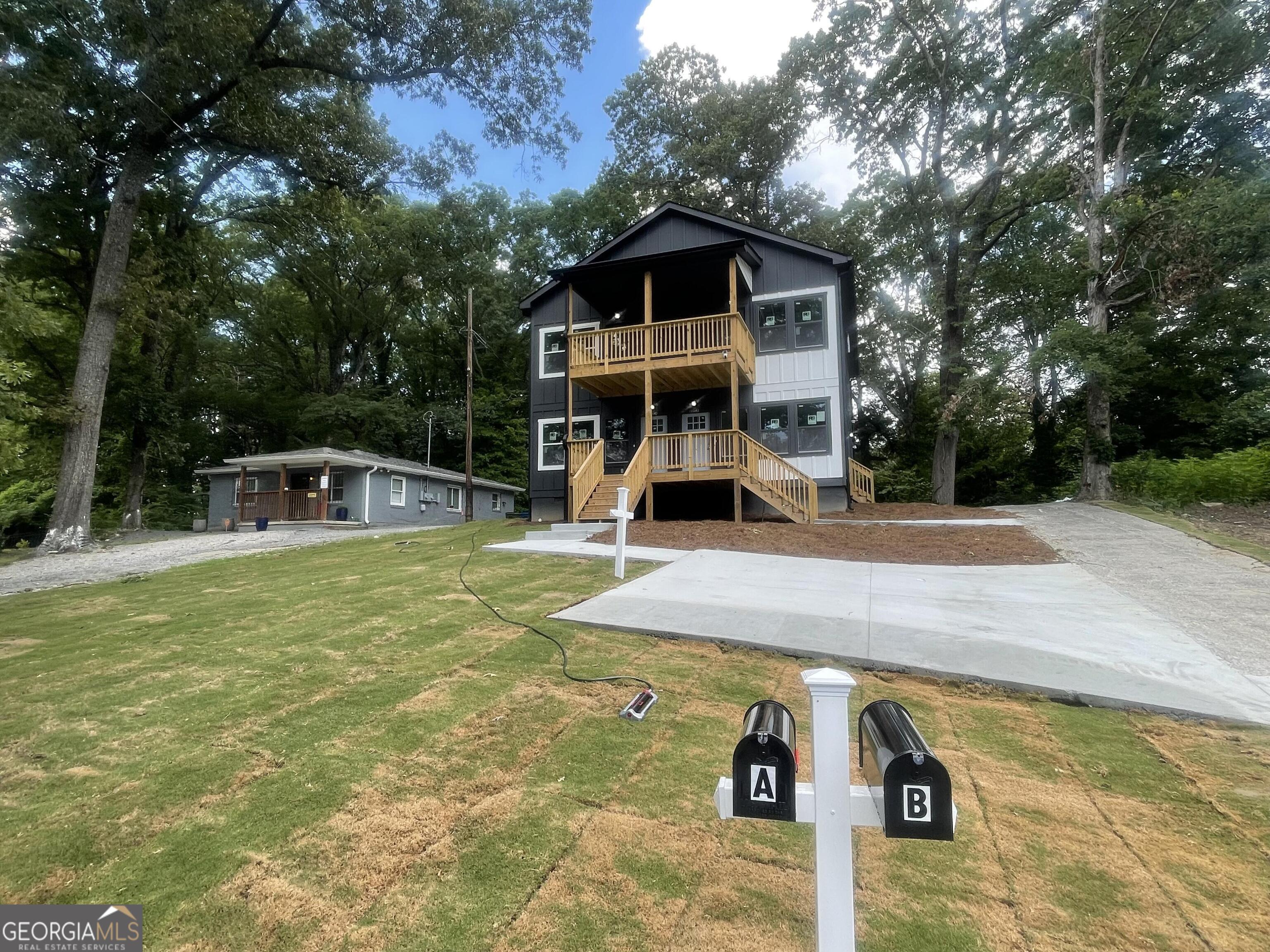 215 Anderson Avenue Nw # B Property Photo 1