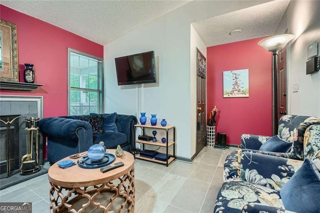 578 Mcgill Place Ne # 578 Property Photo 9