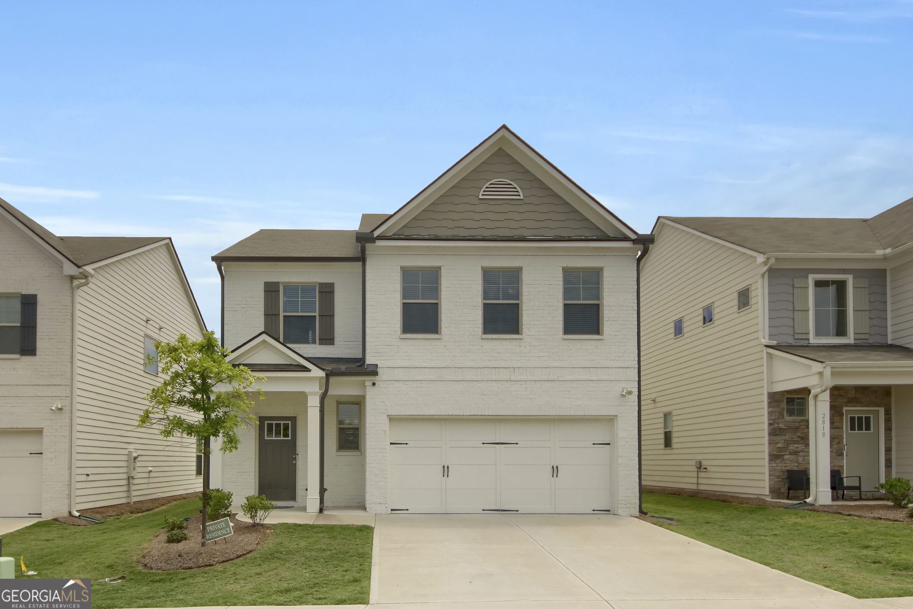 2820 Aralynn Way Property Photo 1