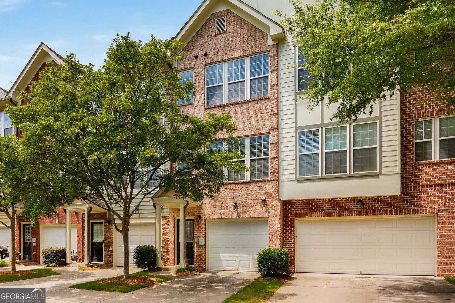 1403 NE Ashford Creek Circle NE