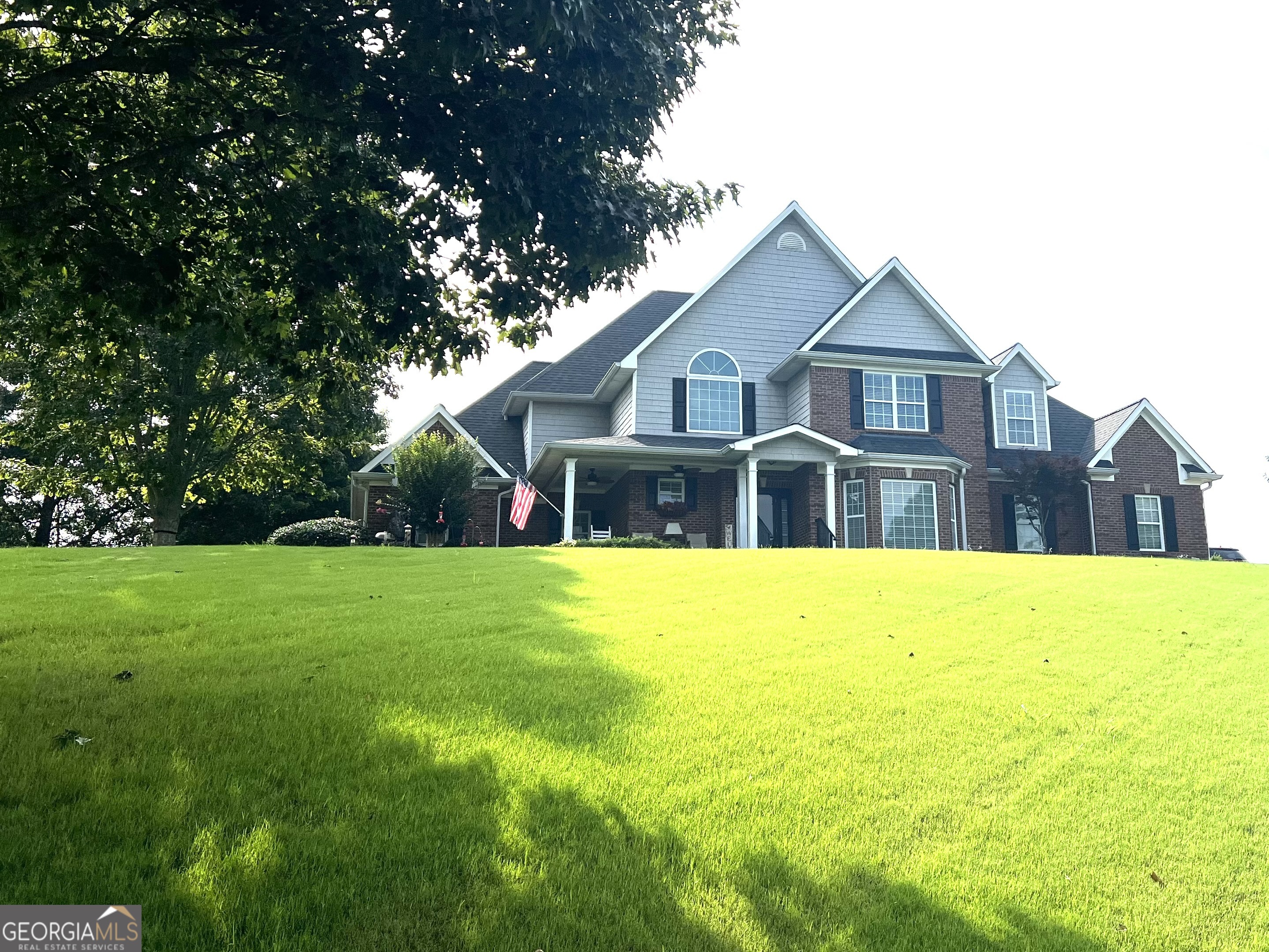 327 Highland Pointe Drive Property Photo 1