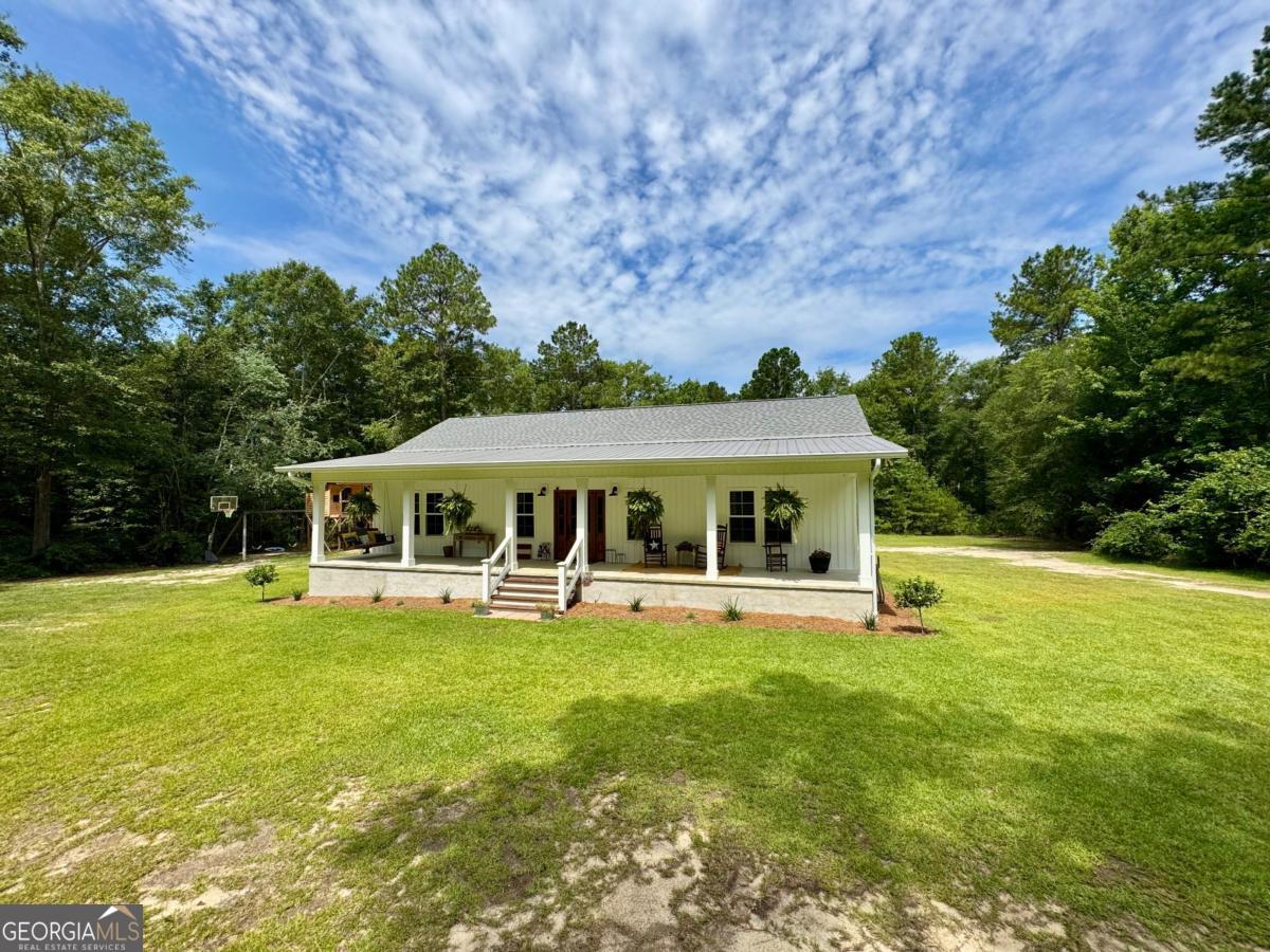393 E Lake Road Property Photo 1