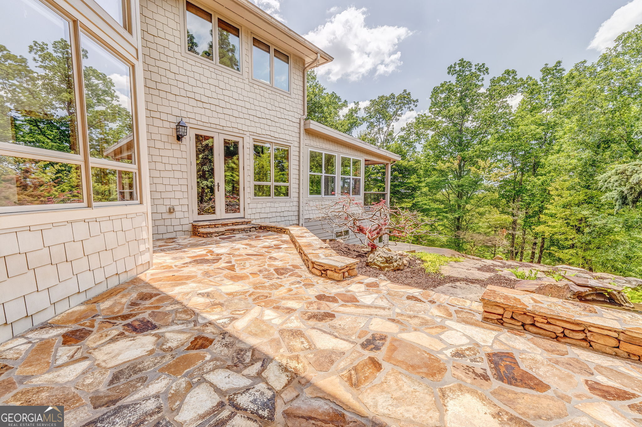 2547 Grandview Road Property Photo 10