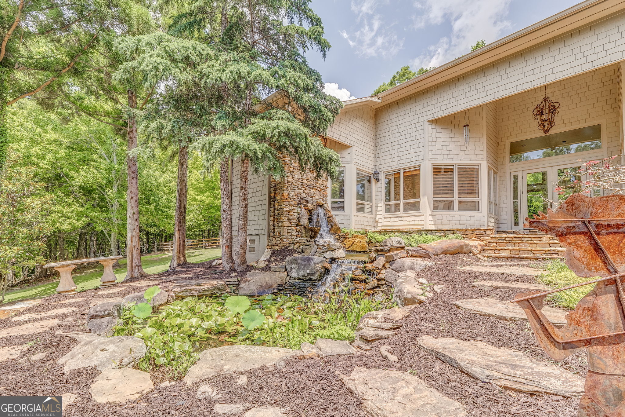 2547 Grandview Road Property Photo 13