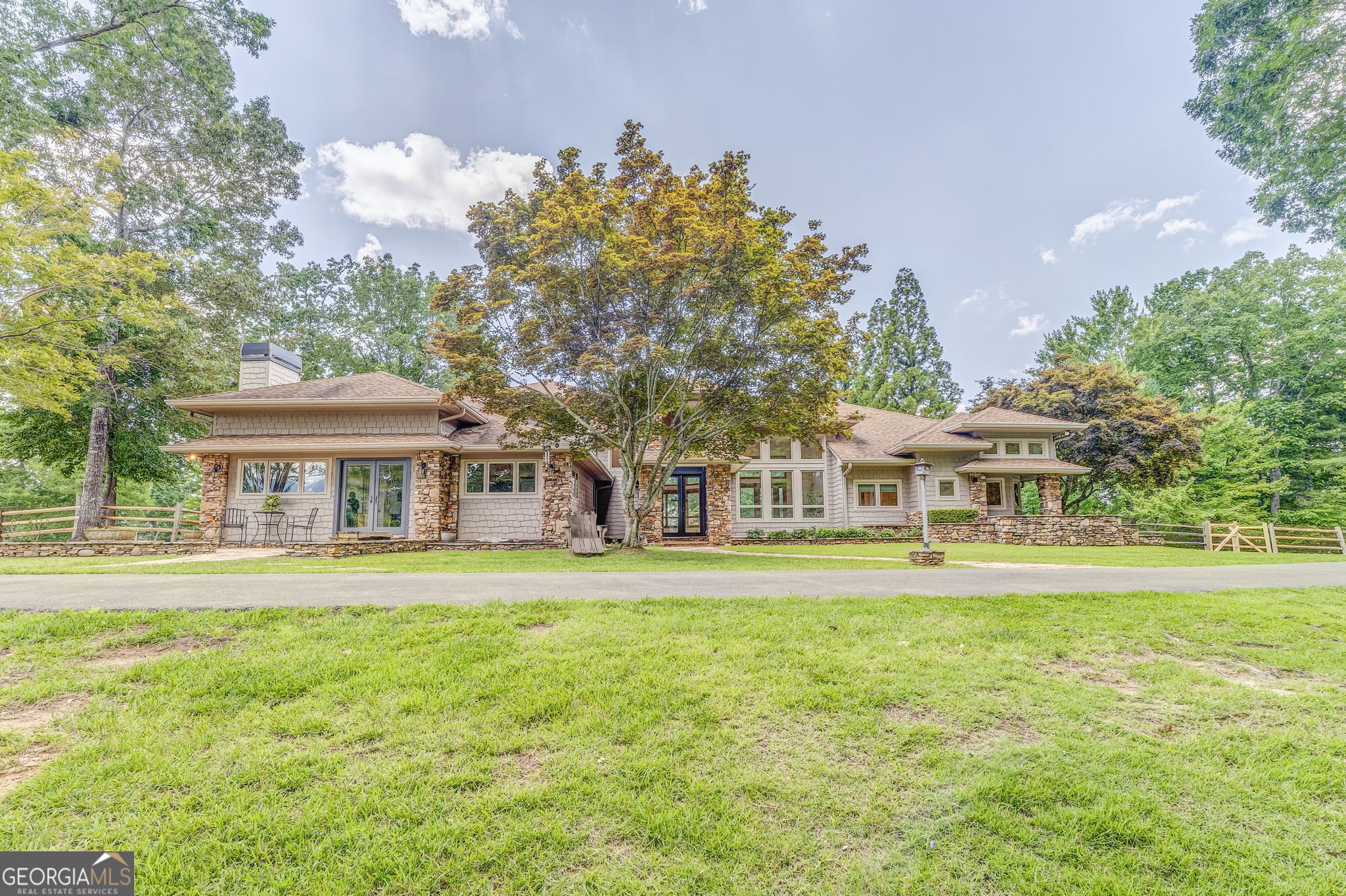 2547 Grandview Road Property Photo 15