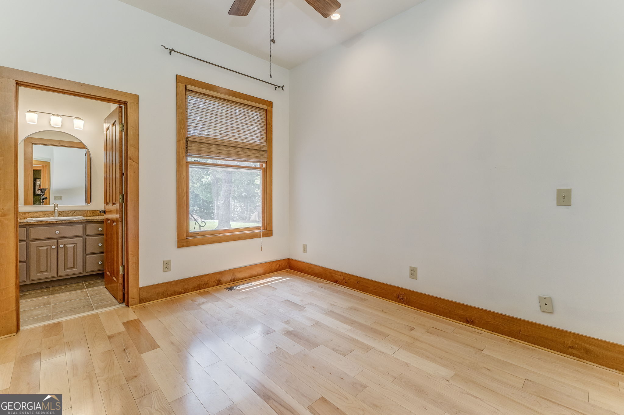 2547 Grandview Road Property Photo 49