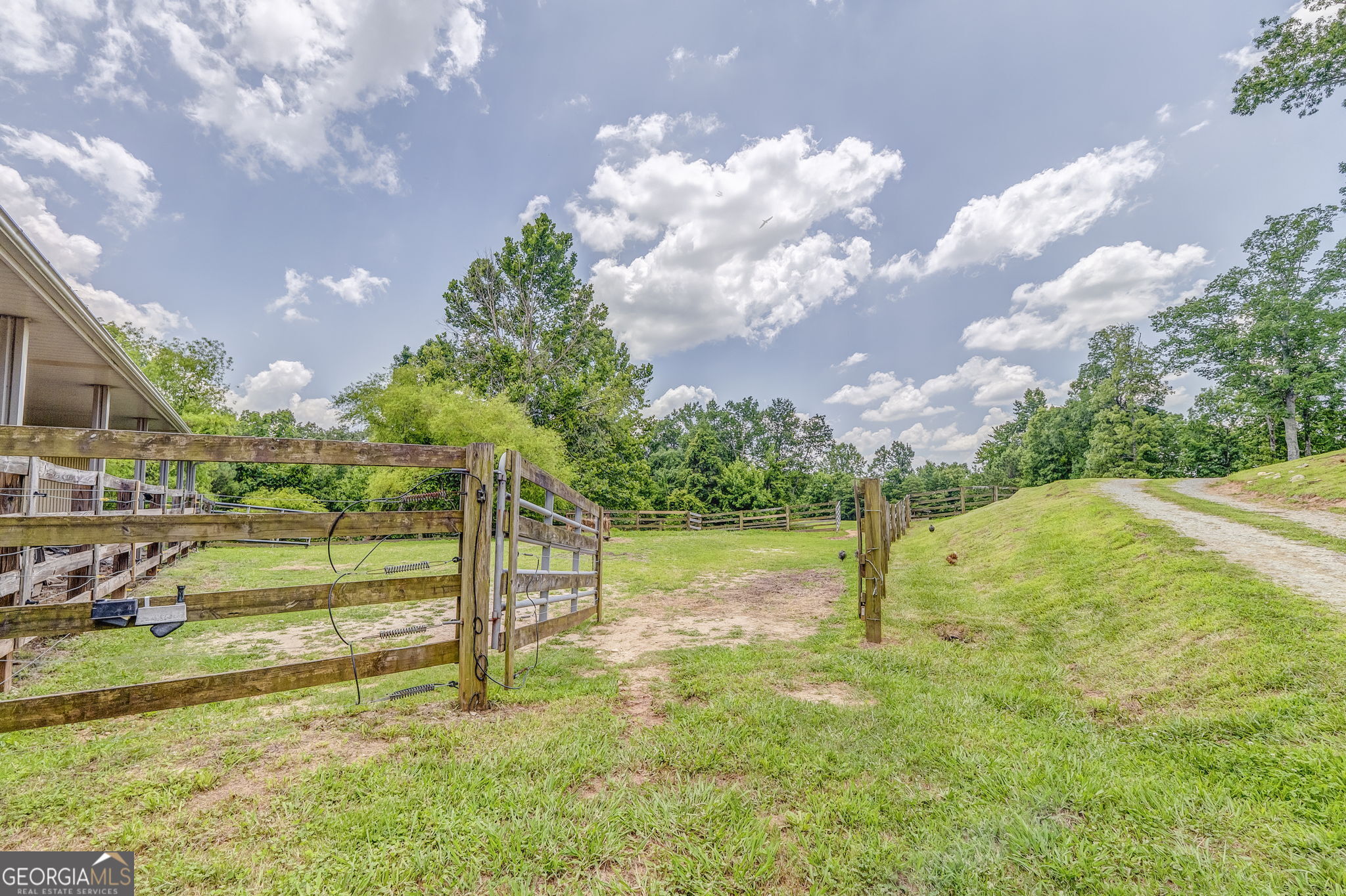 2547 Grandview Road Property Photo 109