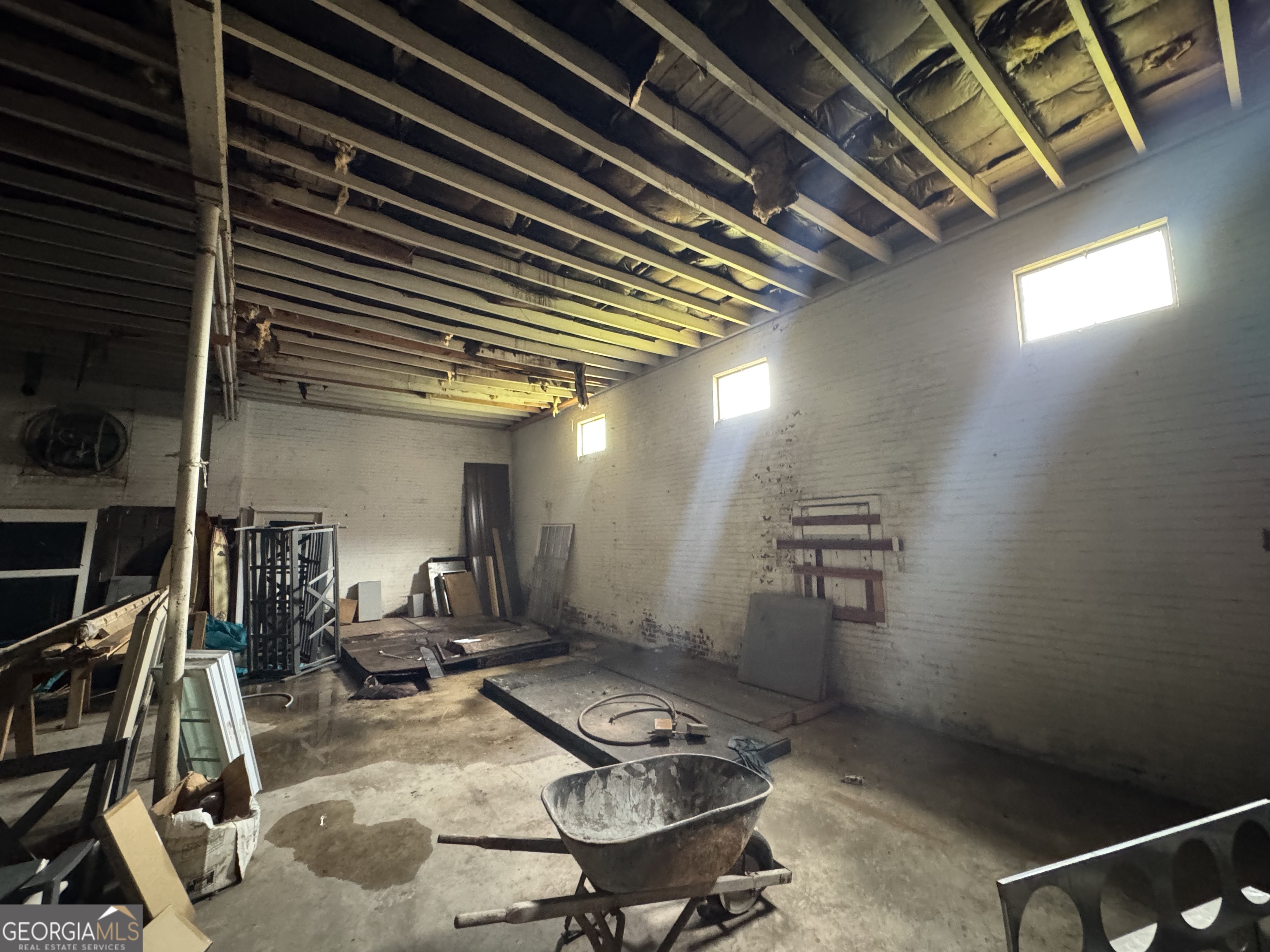 221 W. Madison Street Property Photo 17