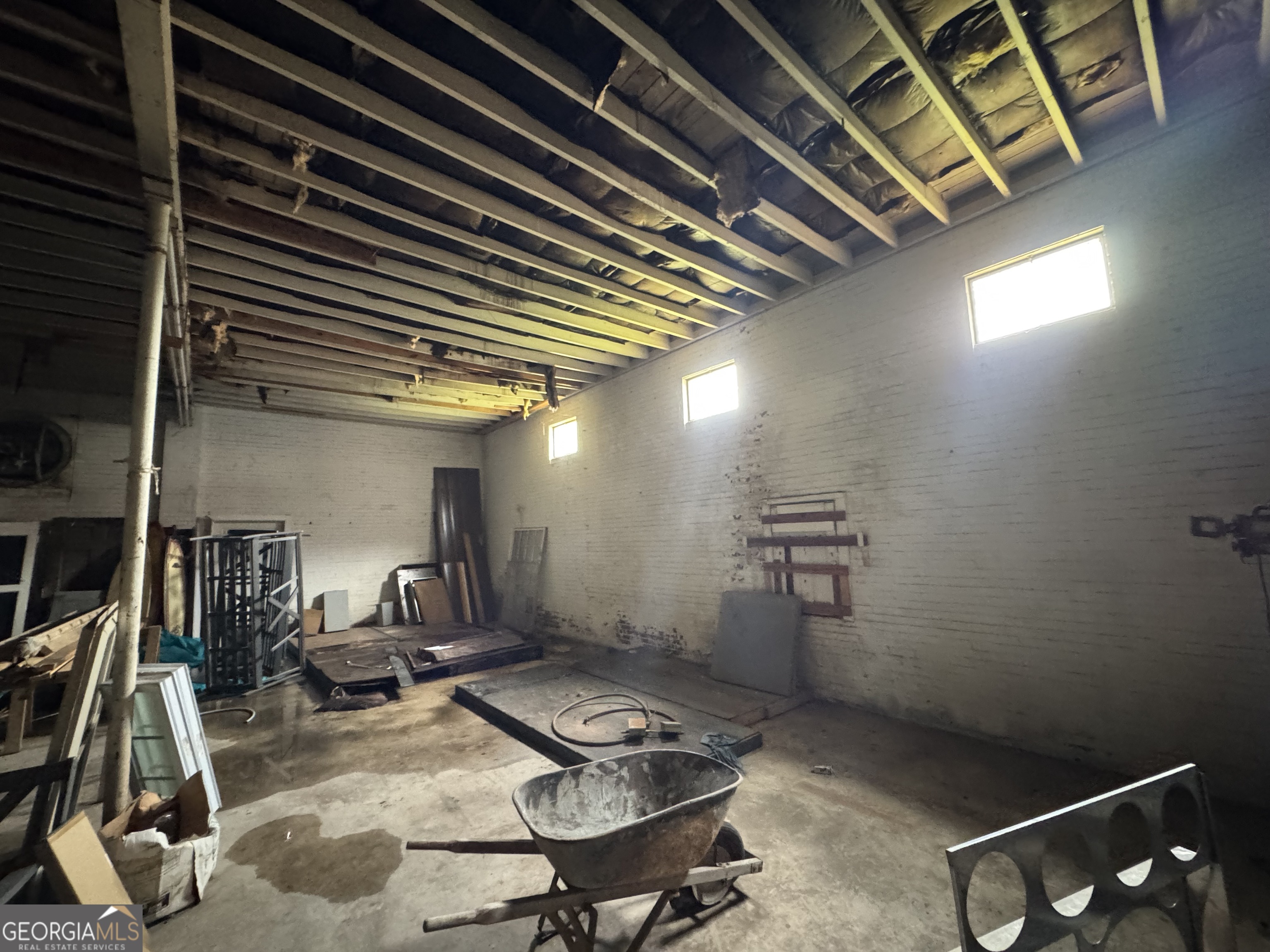 221 W. Madison Street Property Photo 18