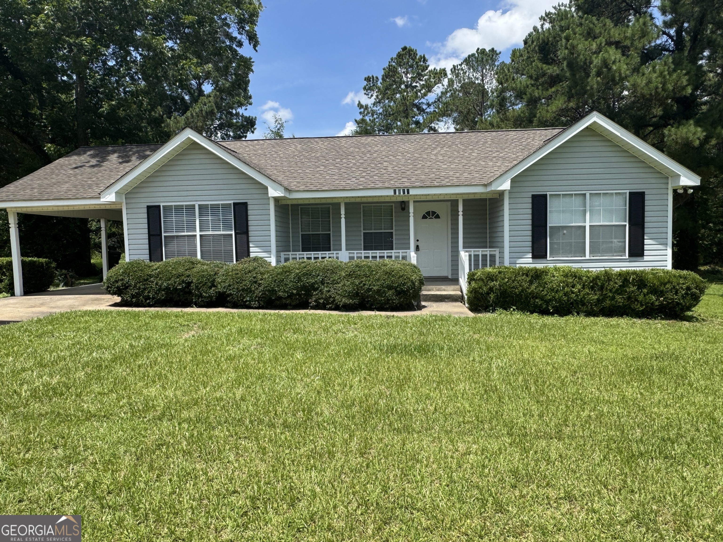 1013 E Cumberland Court Property Photo 1