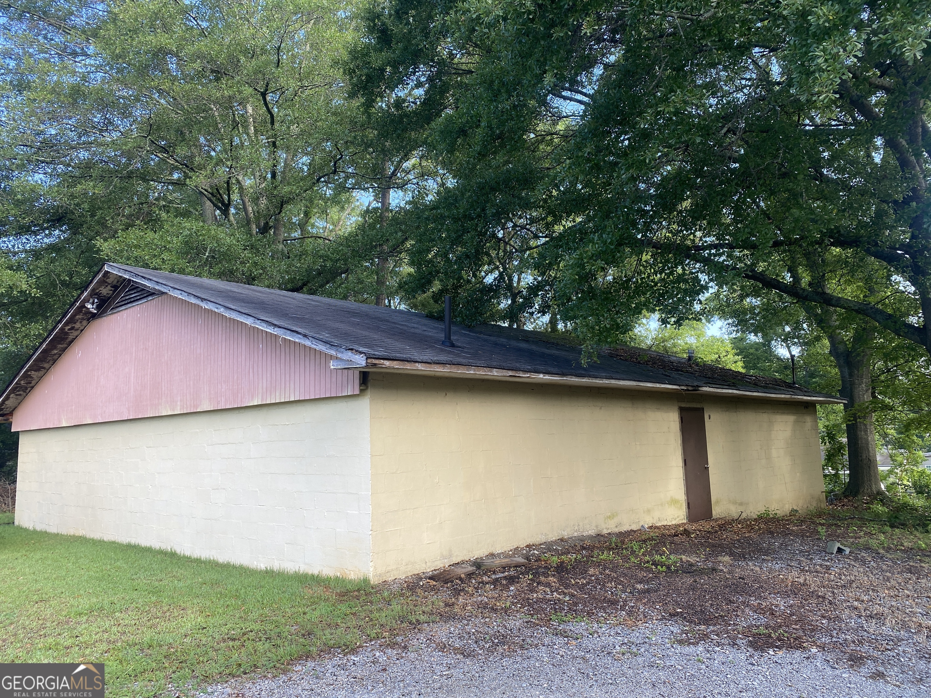 301 Peachtree St Property Photo 1