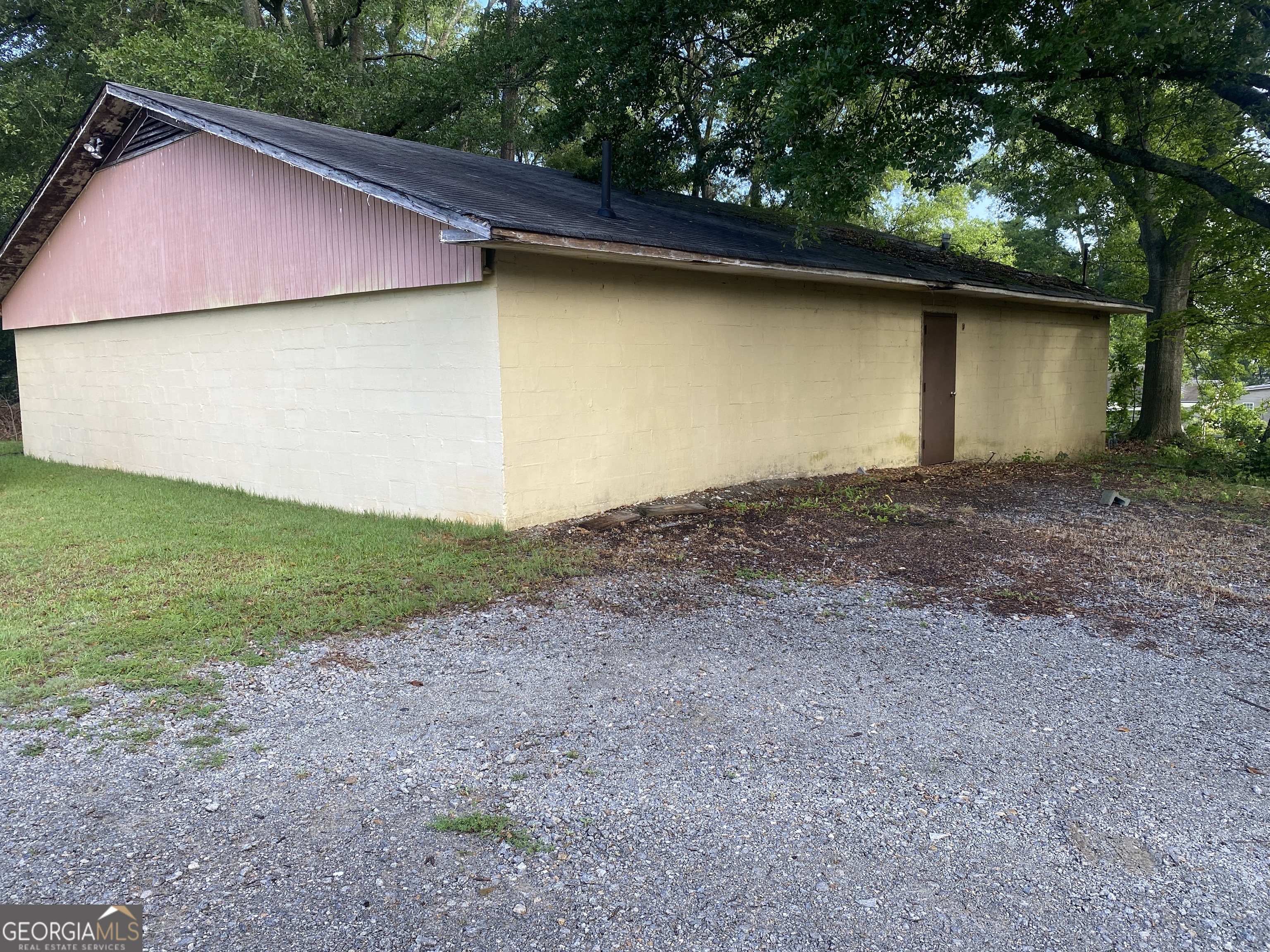 301 Peachtree St Property Photo 2