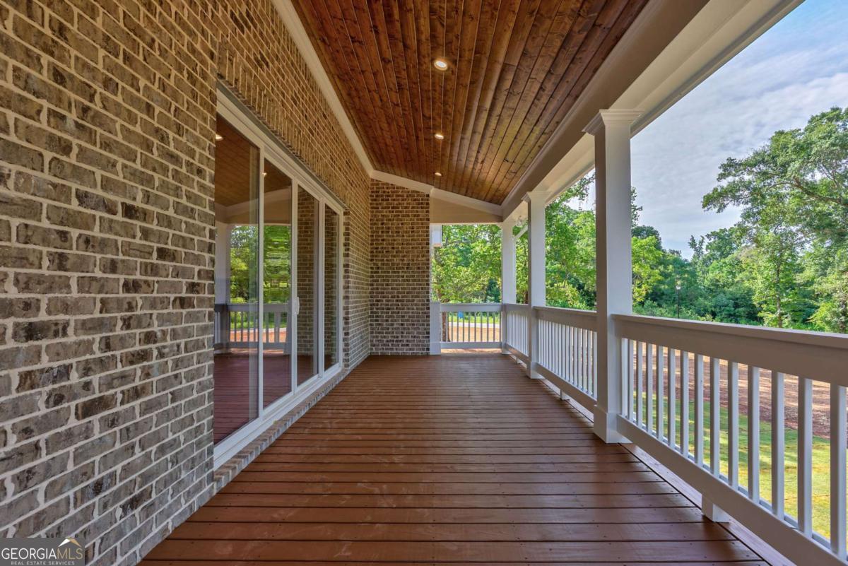 1147 Malcom Estates Point Property Photo 47