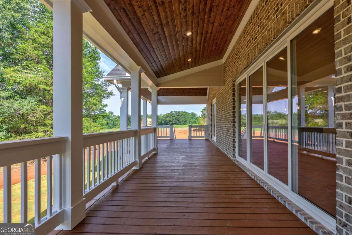 1147 Malcom Estates Point Property Photo 48