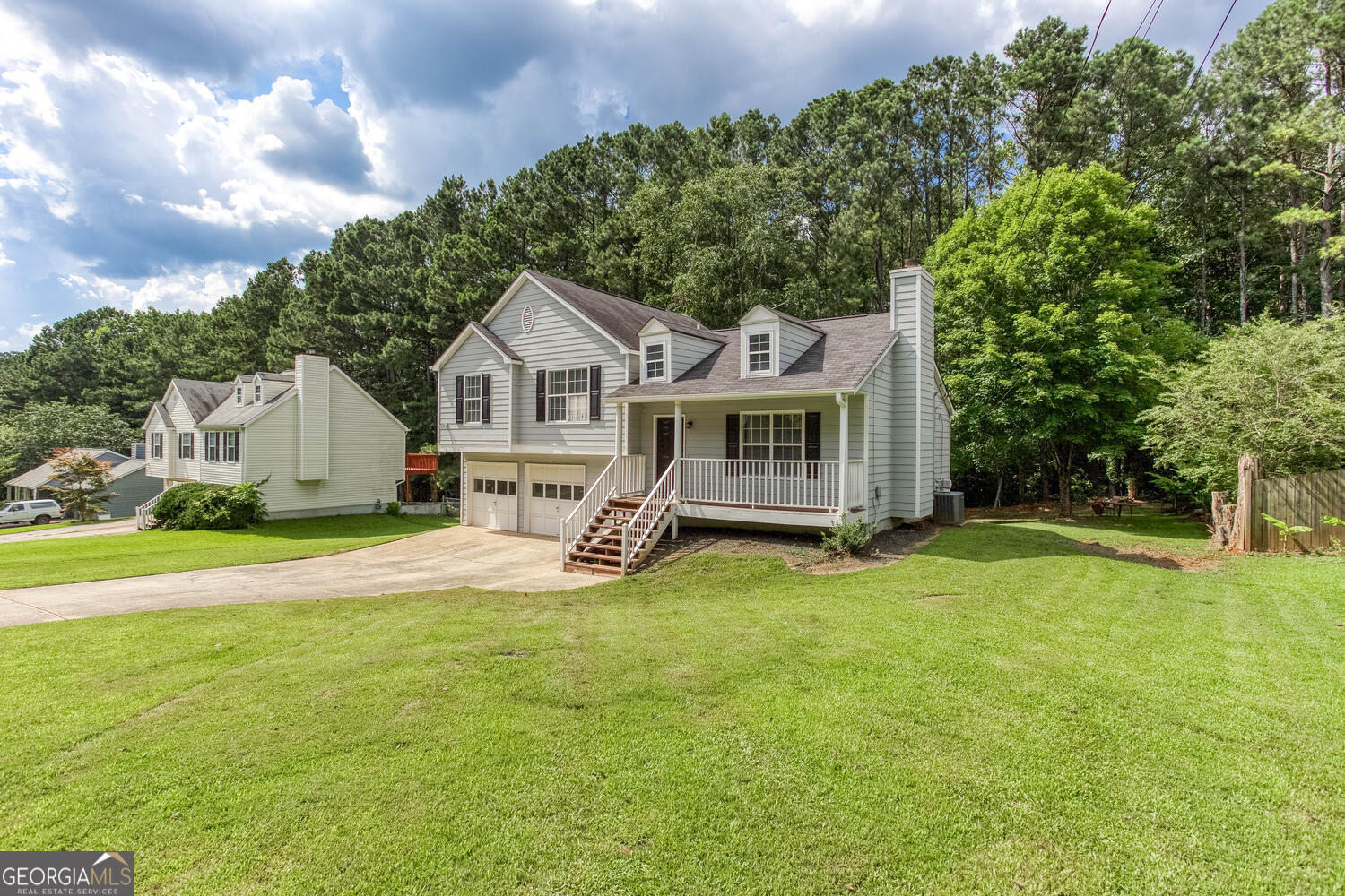 1049 Braddock Property Photo 1