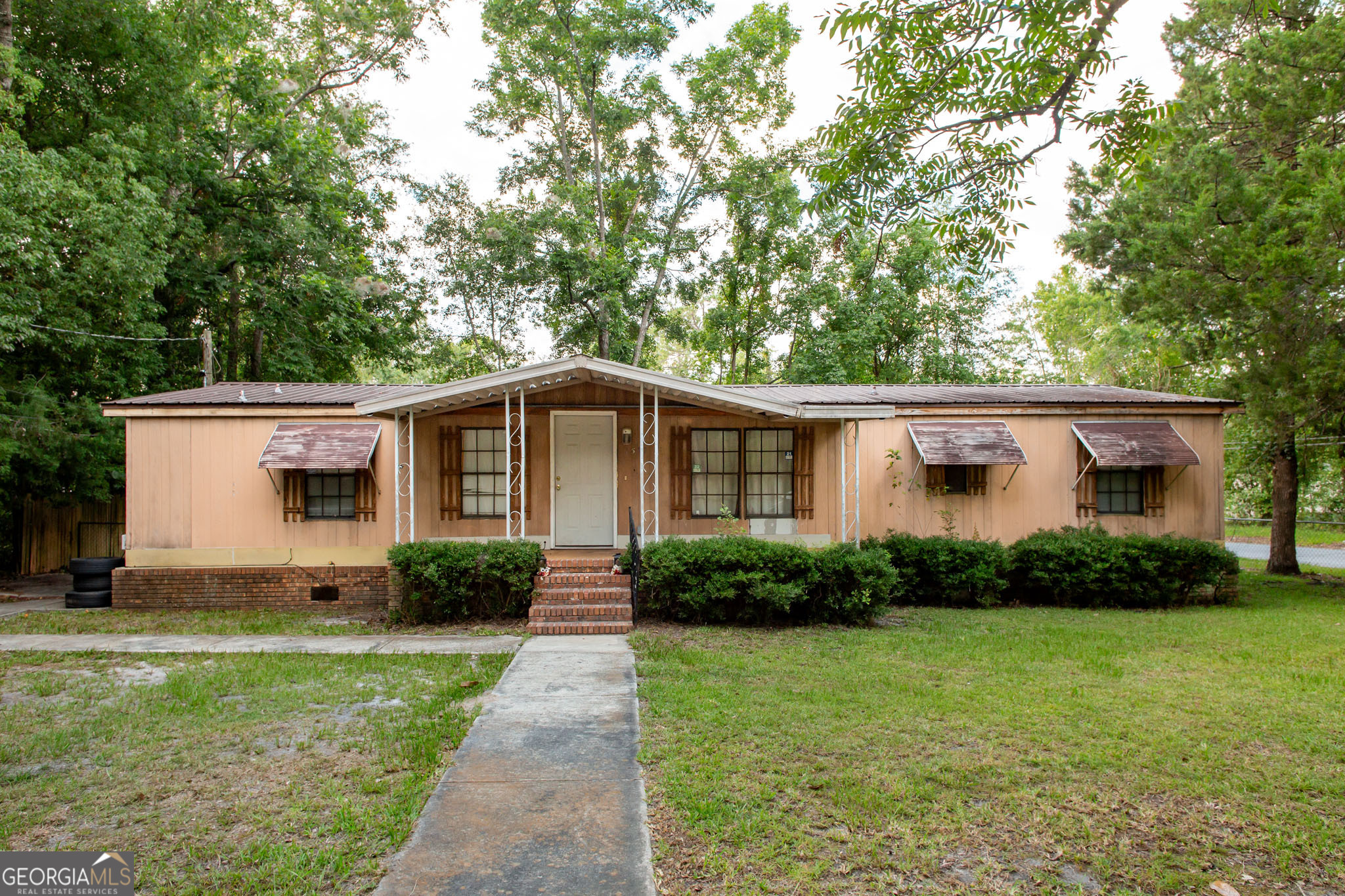 1500 Georgia Avenue Property Photo 1