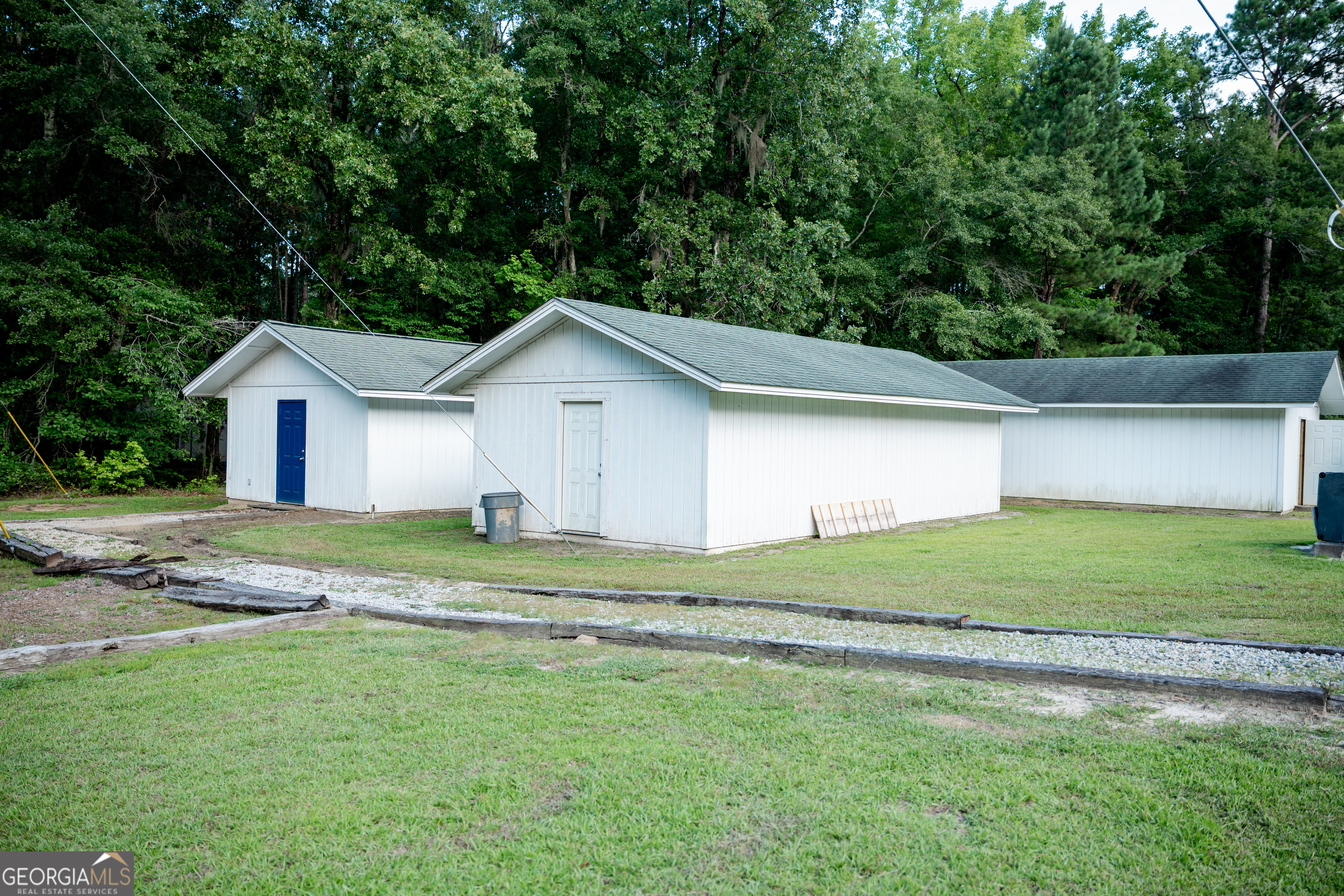 626 Old River Road Property Photo 7