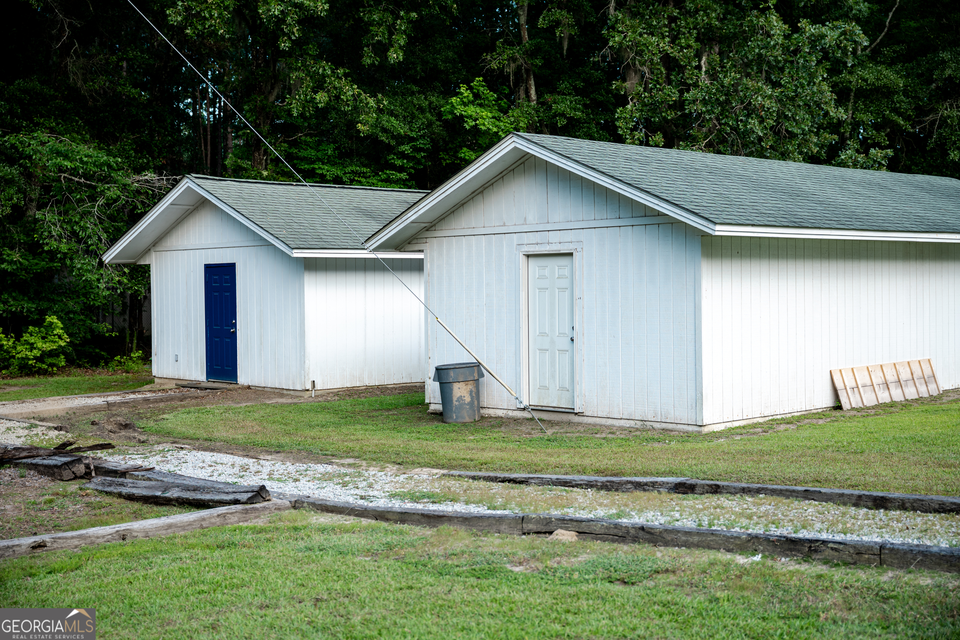 626 Old River Road Property Photo 8