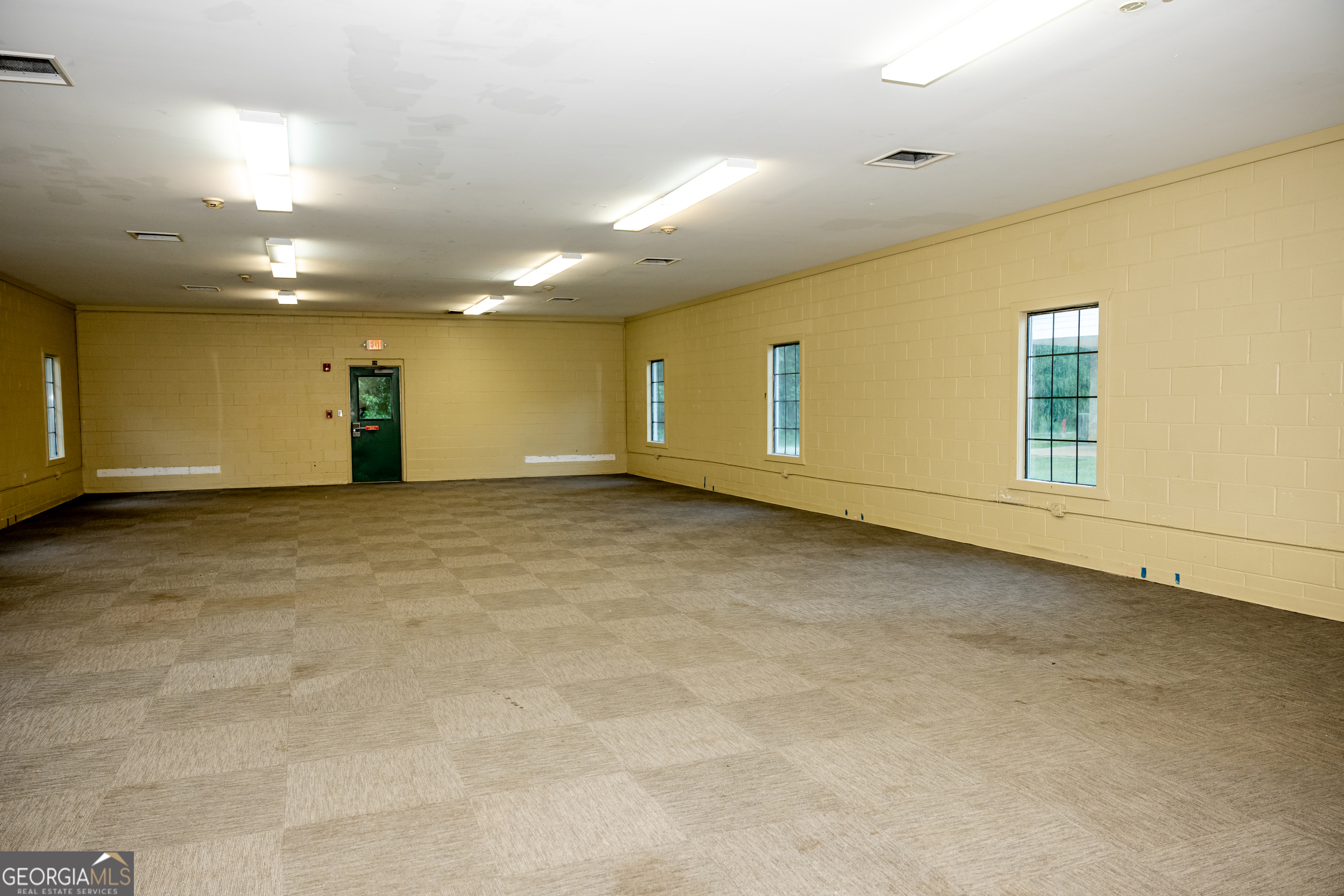 626 Old River Road Property Photo 45