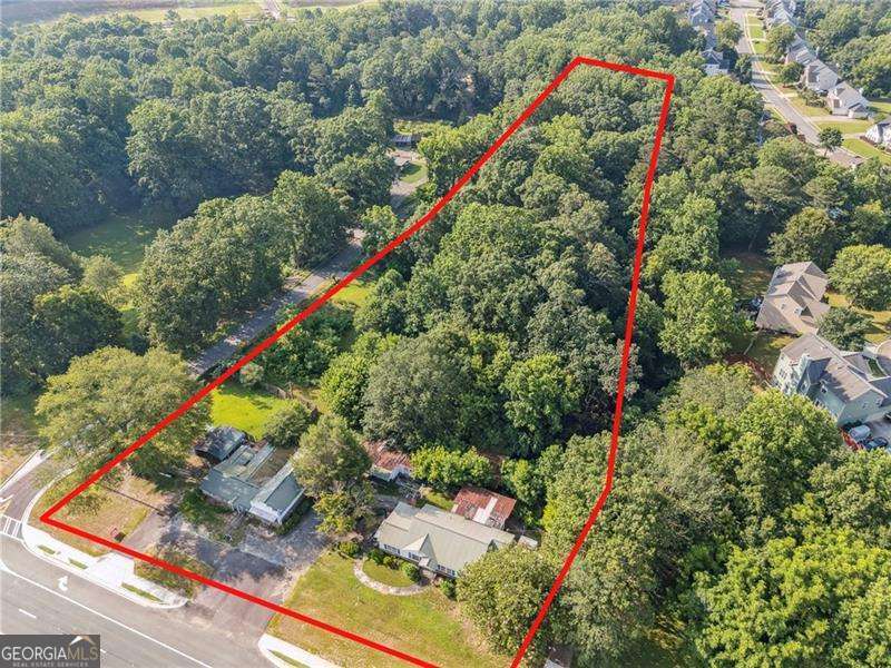 4072 Cumming Highway Property Photo 1