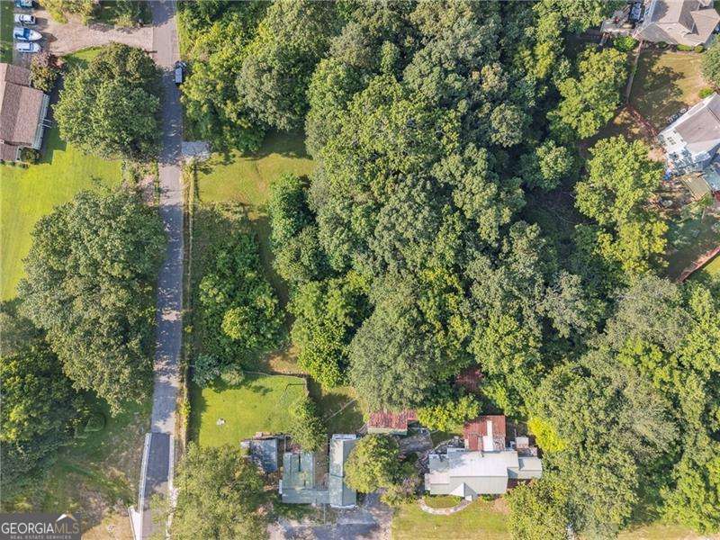 4072 Cumming Highway Property Photo 2