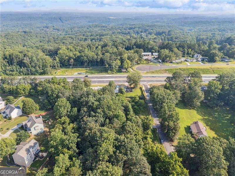 4072 Cumming Highway Property Photo 4