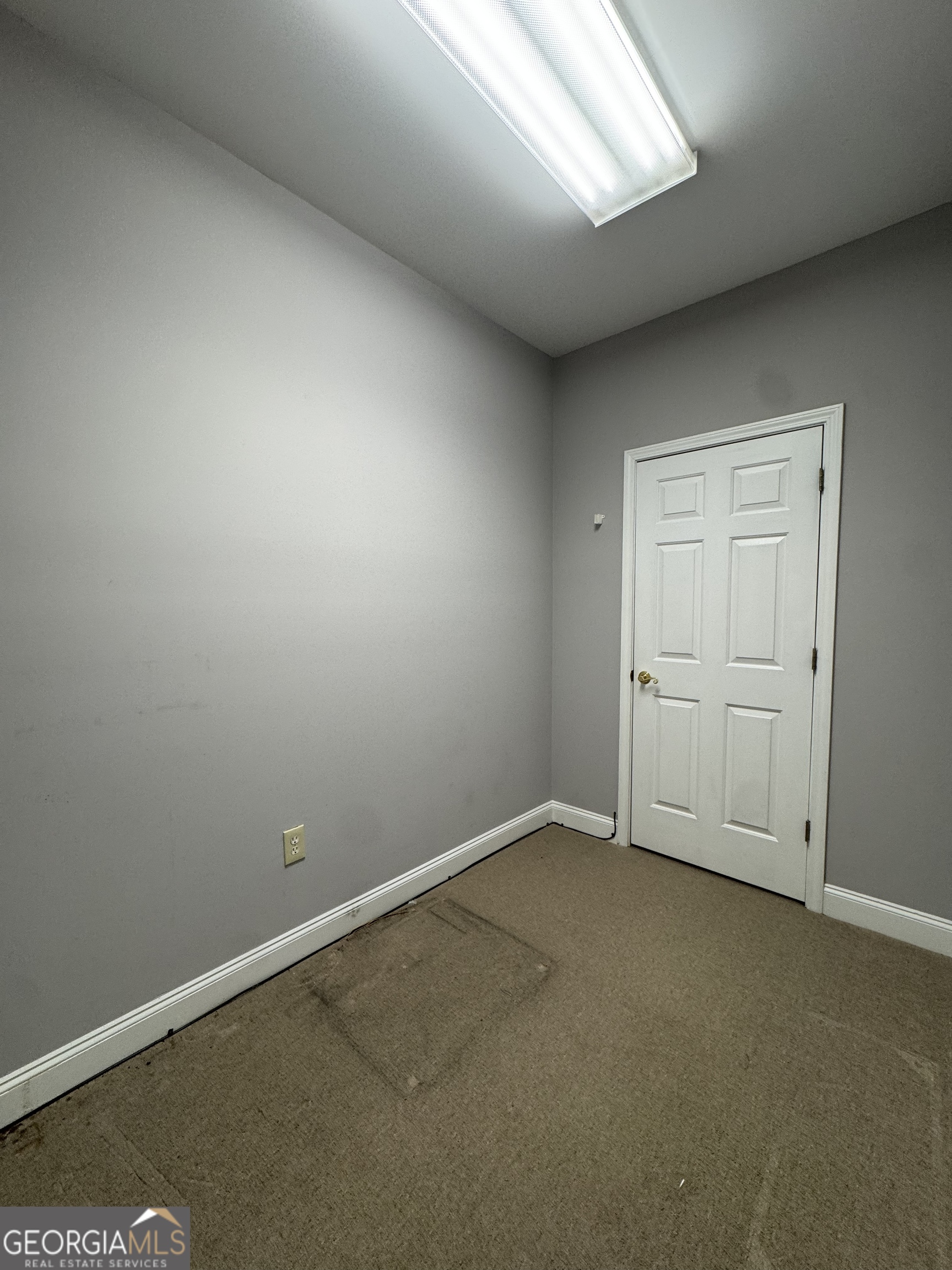 354 Corporate Center Court Property Photo 6
