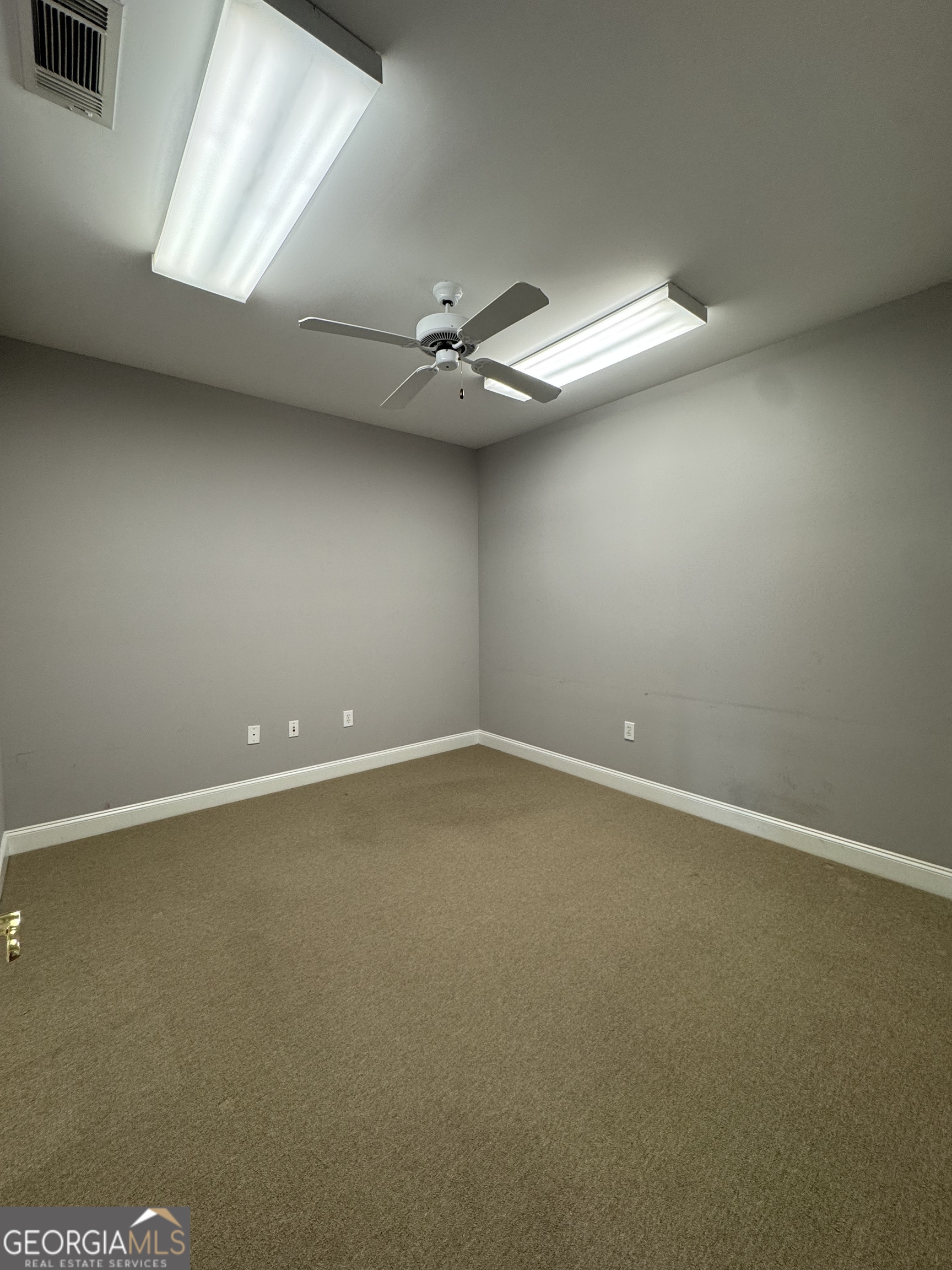 354 Corporate Center Court Property Photo 8