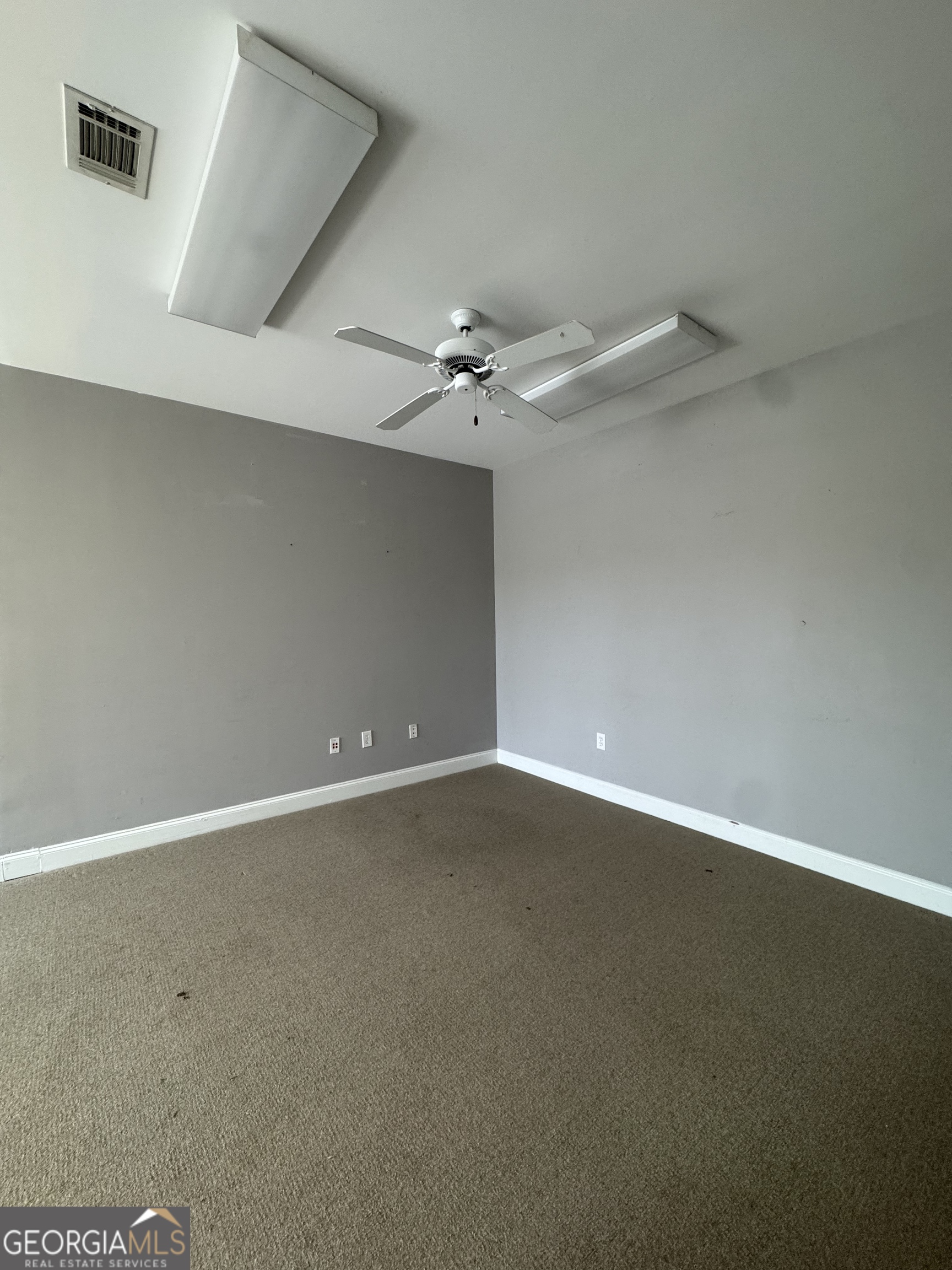 354 Corporate Center Court Property Photo 14