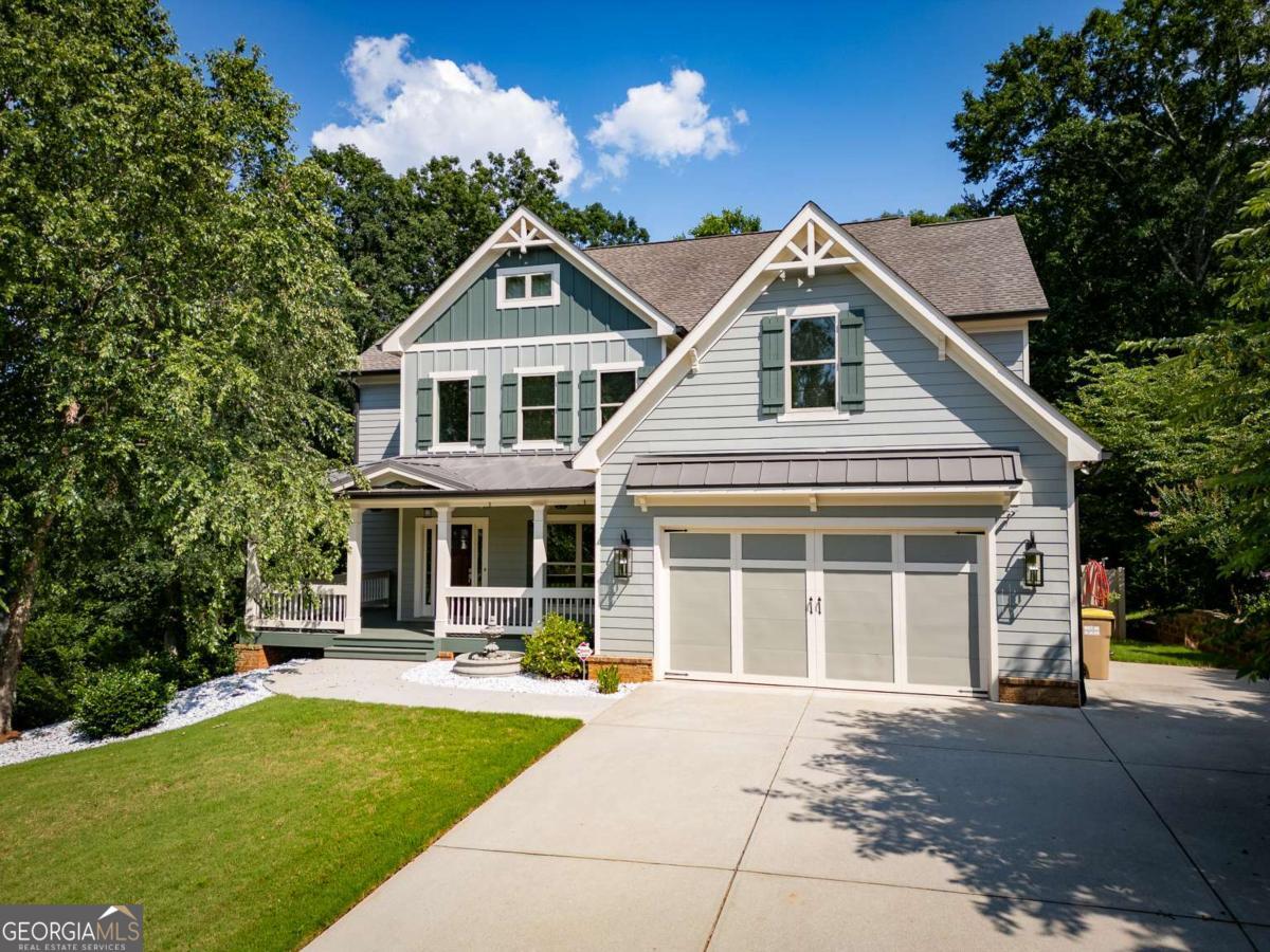 1914 Hearthstone Court Property Photo 3