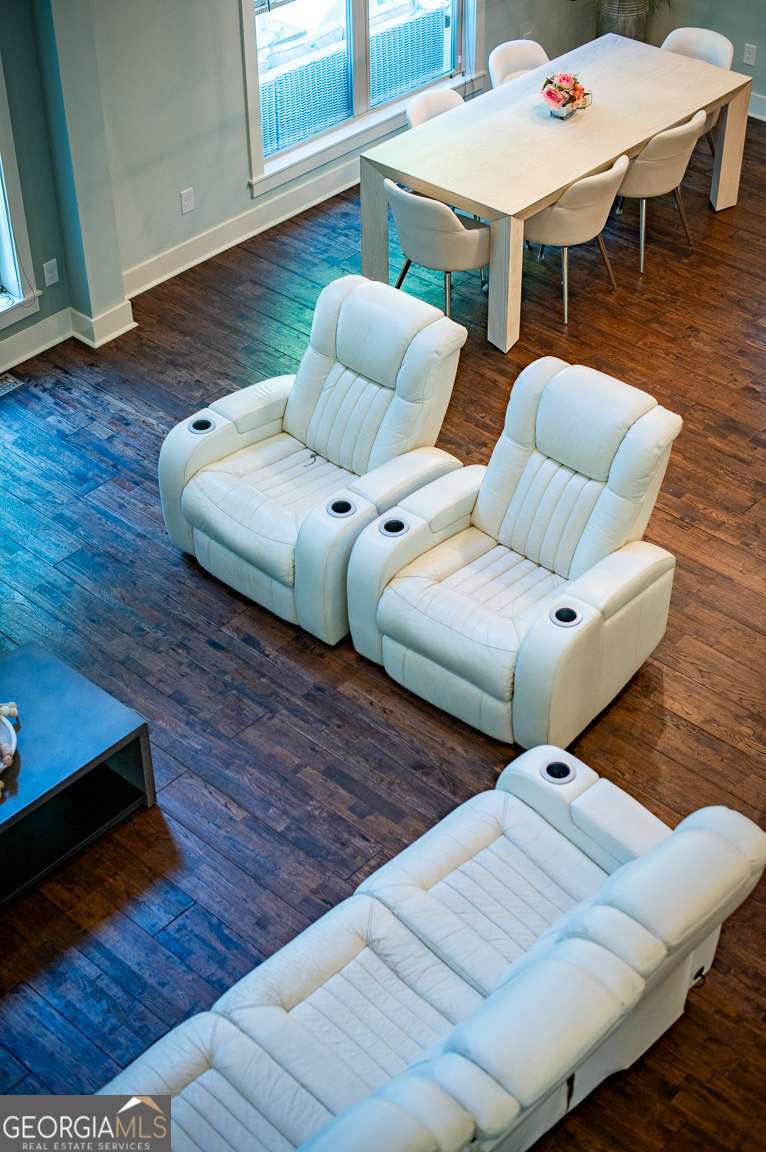 1914 Hearthstone Court Property Photo 23