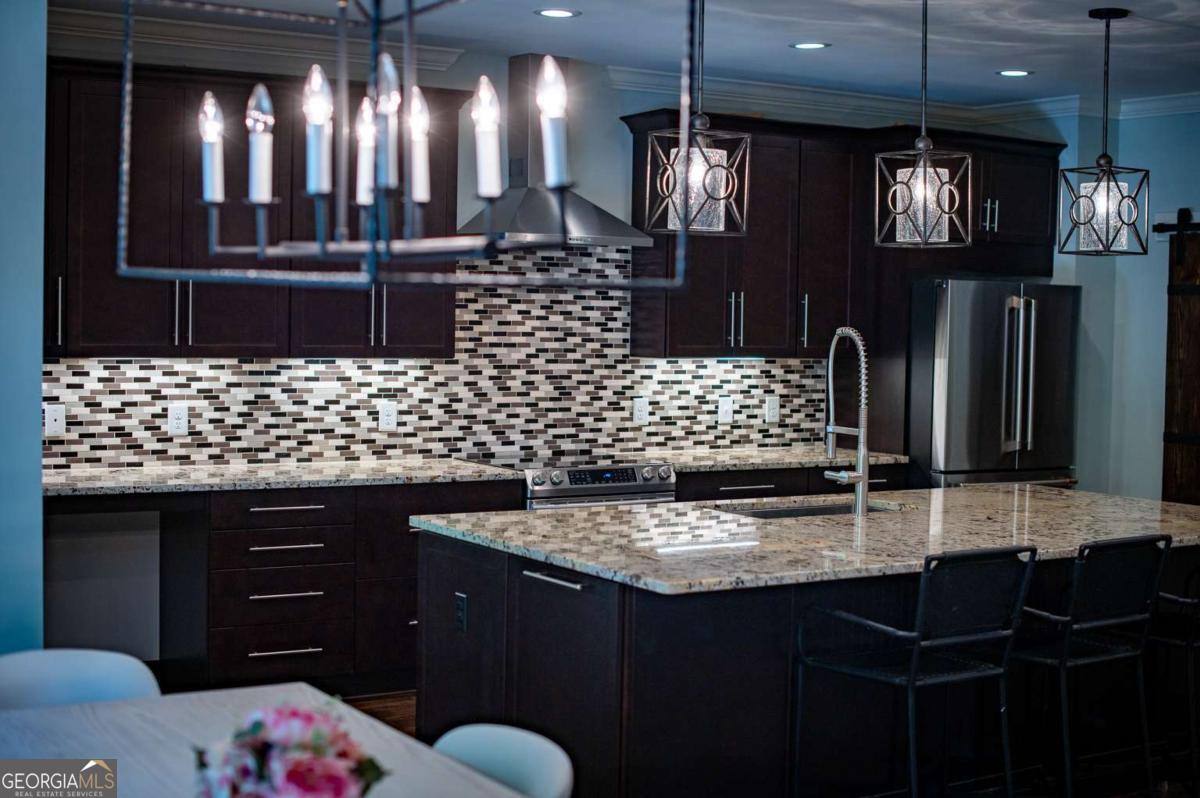 1914 Hearthstone Court Property Photo 24