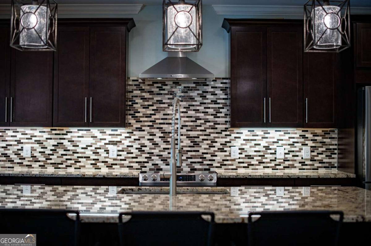 1914 Hearthstone Court Property Photo 25