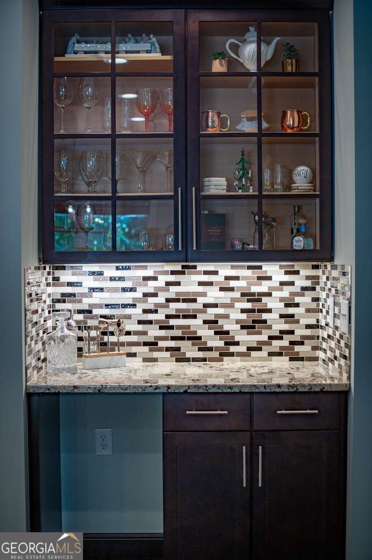 1914 Hearthstone Court Property Photo 27