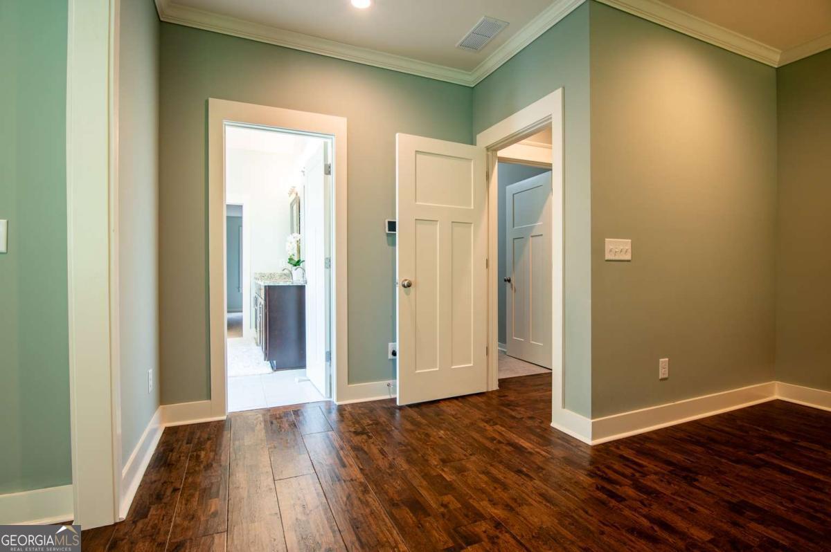 1914 Hearthstone Court Property Photo 46