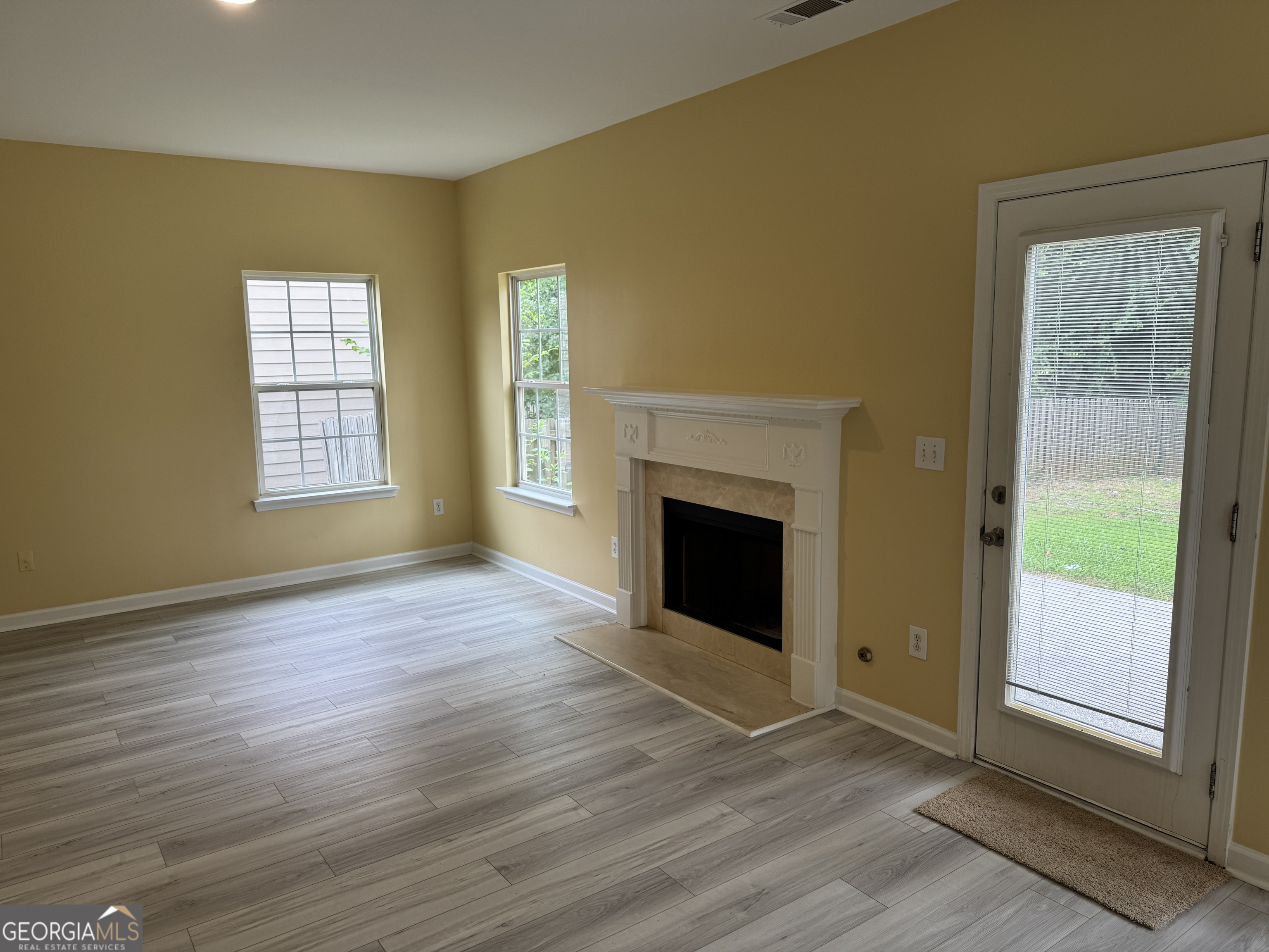 4199 Elderberry Drive Nw Property Photo 6