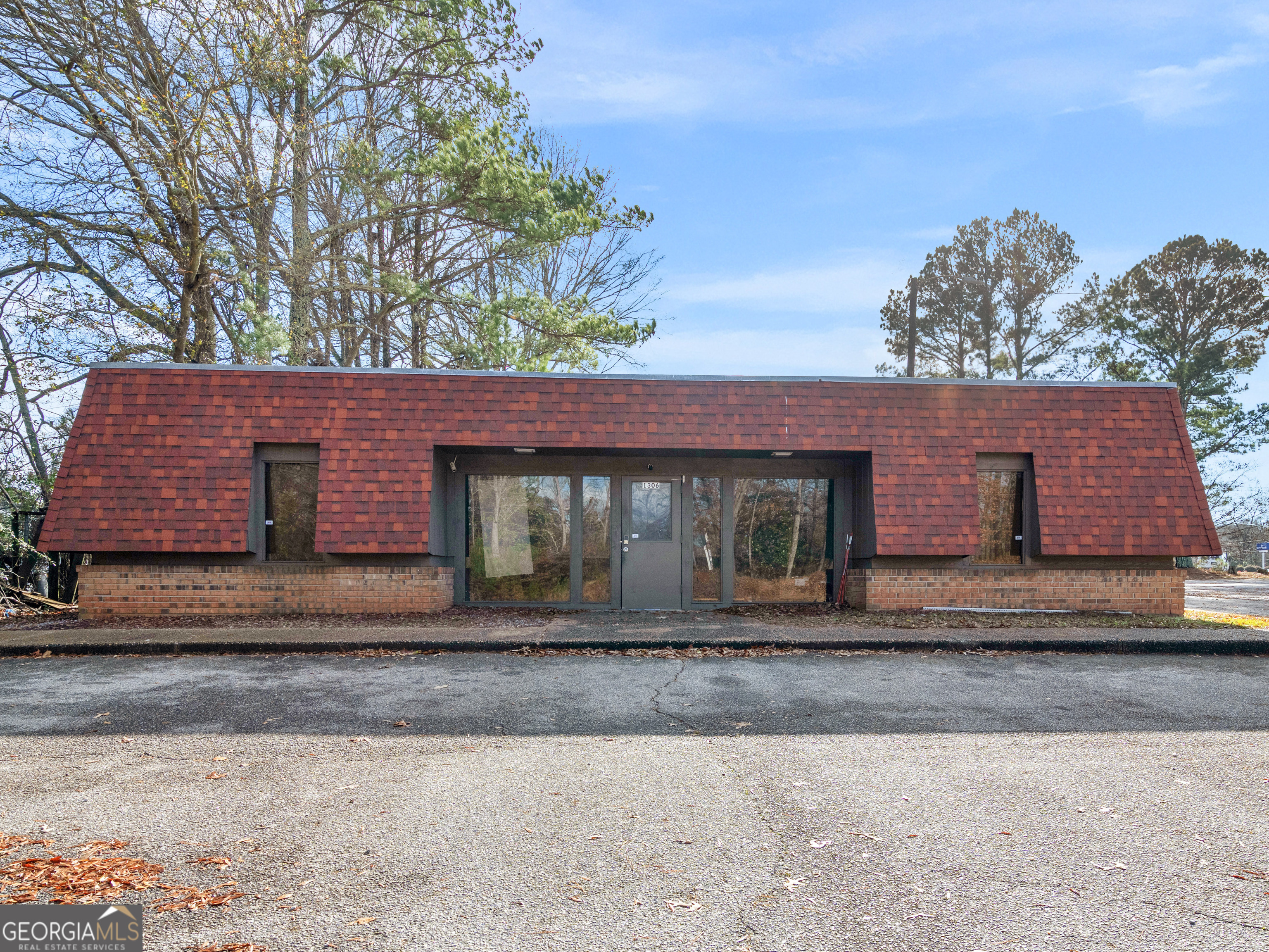 1306 W Solomon Street Property Photo 1