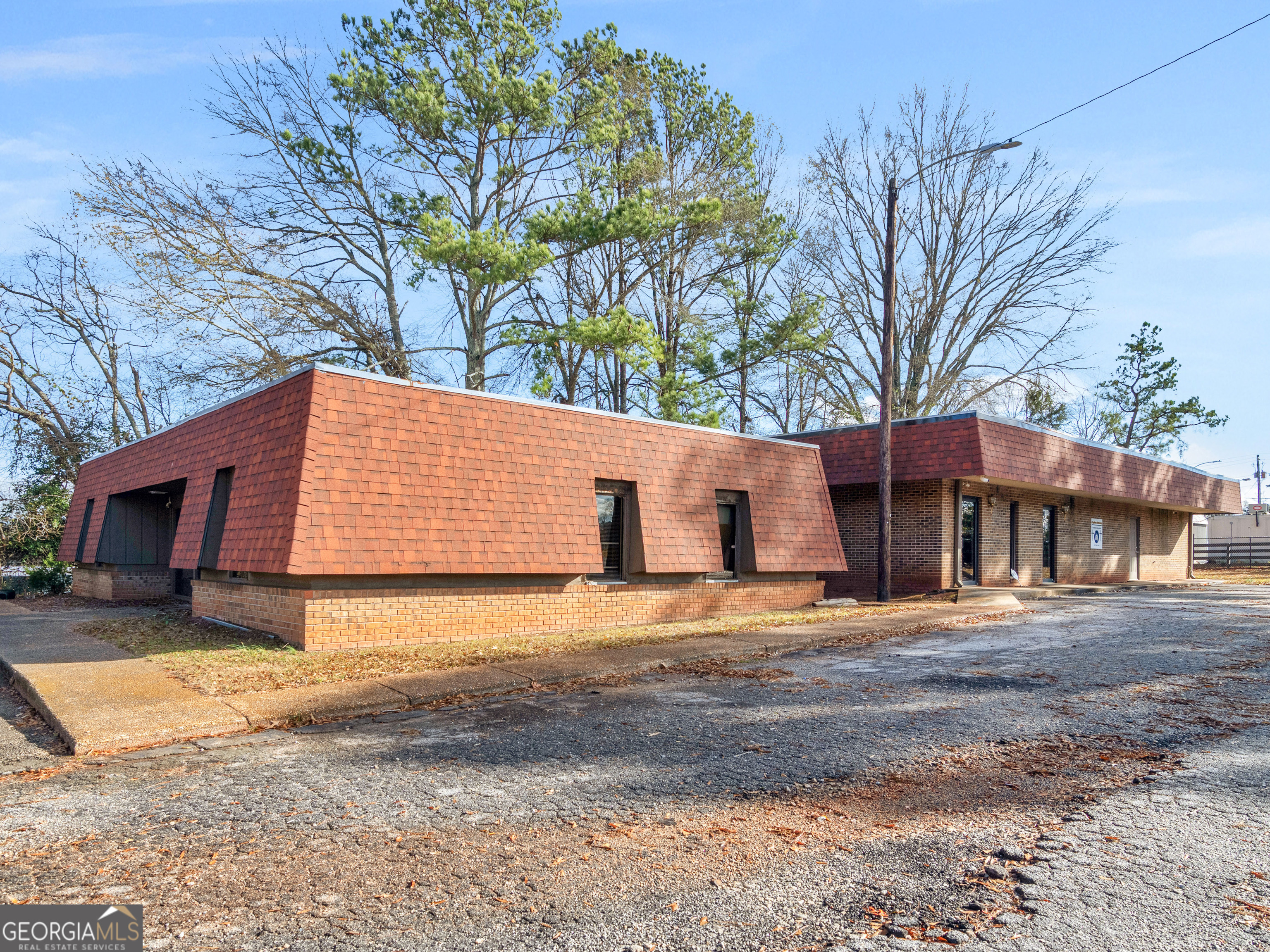 1306 W Solomon Street Property Photo 2