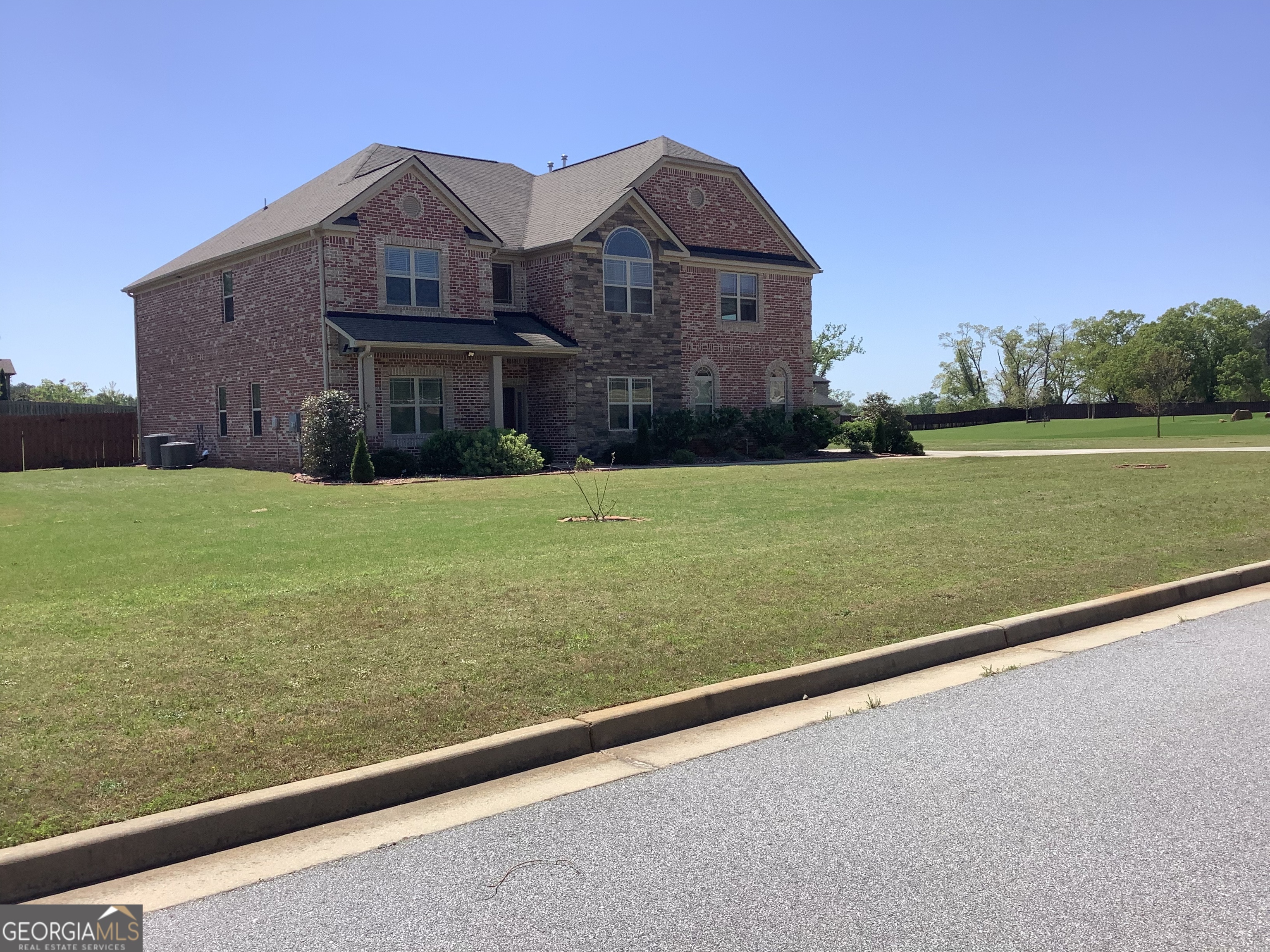 160 Elysian Drive Property Photo 1