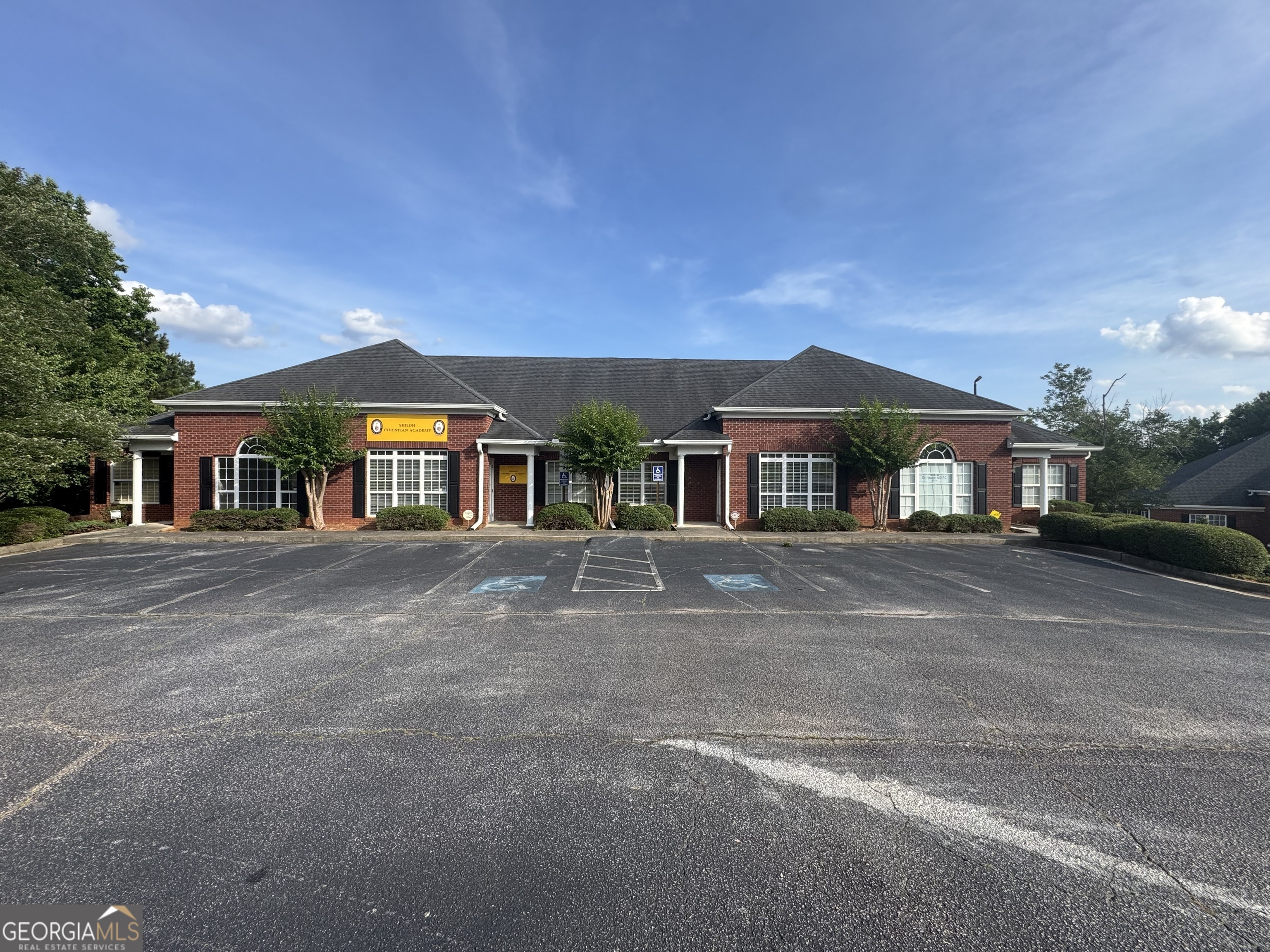 352 Corporate Center Court Property Photo 1
