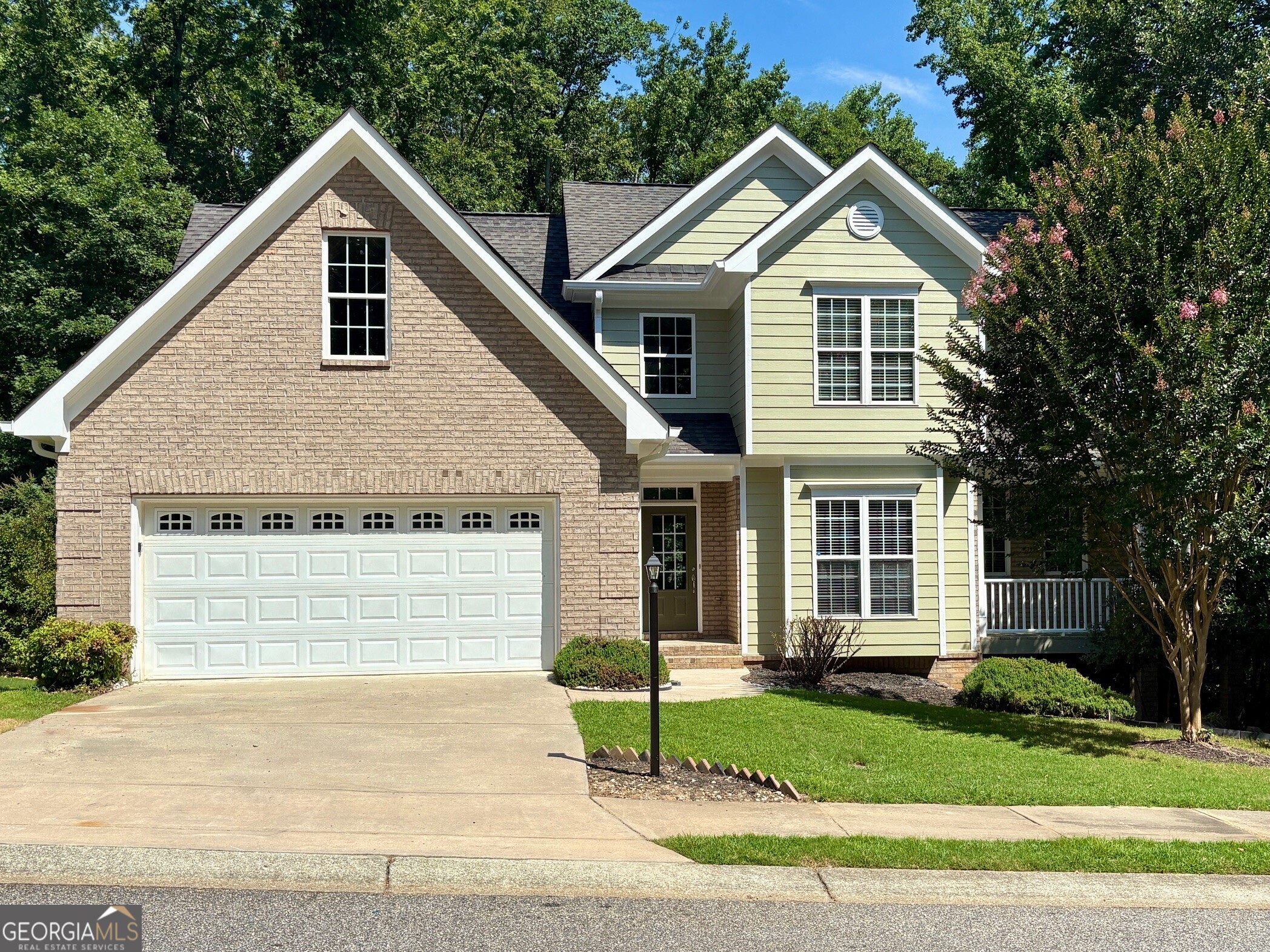 205 Huntington Shoals Drive Property Photo 1