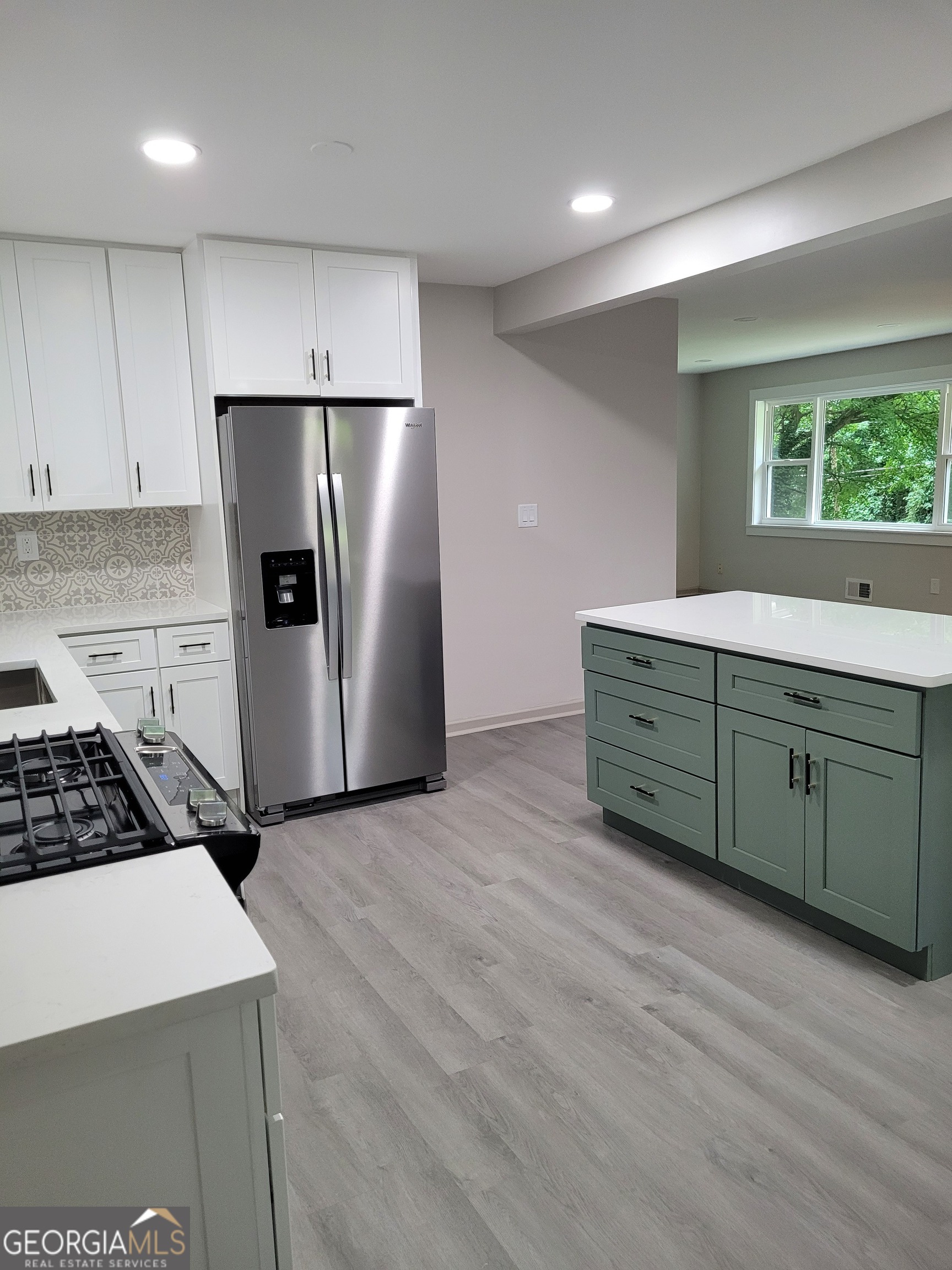 2926 Monterey Drive Property Photo 9